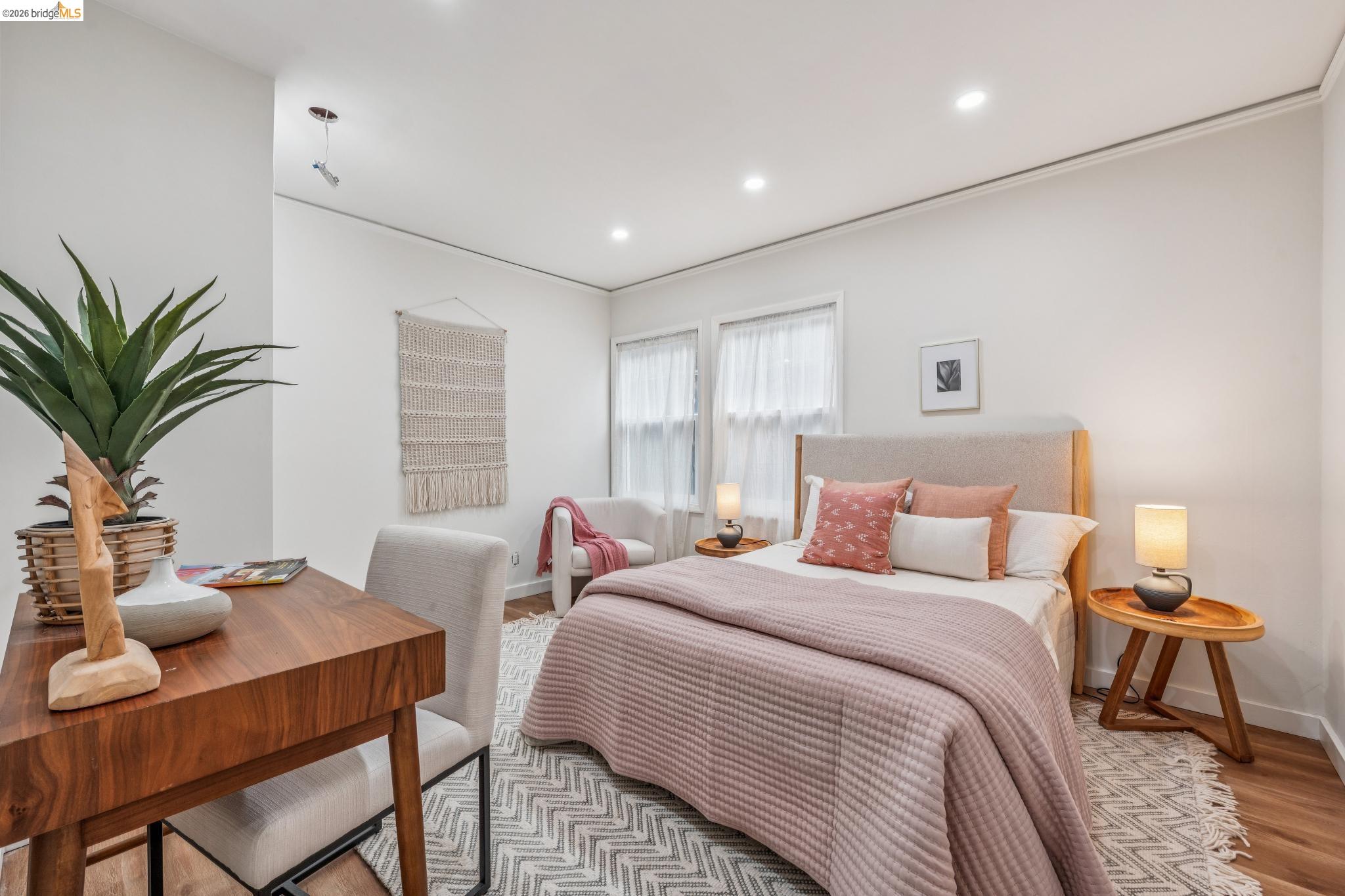 Detail Gallery Image 19 of 32 For 3056 Roxbury Avenue, Oakland,  CA 94605 - 4 Beds | 2/1 Baths