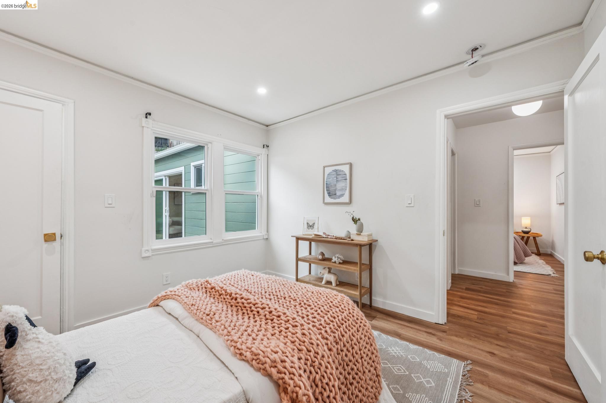 Detail Gallery Image 22 of 32 For 3056 Roxbury Avenue, Oakland,  CA 94605 - 4 Beds | 2/1 Baths