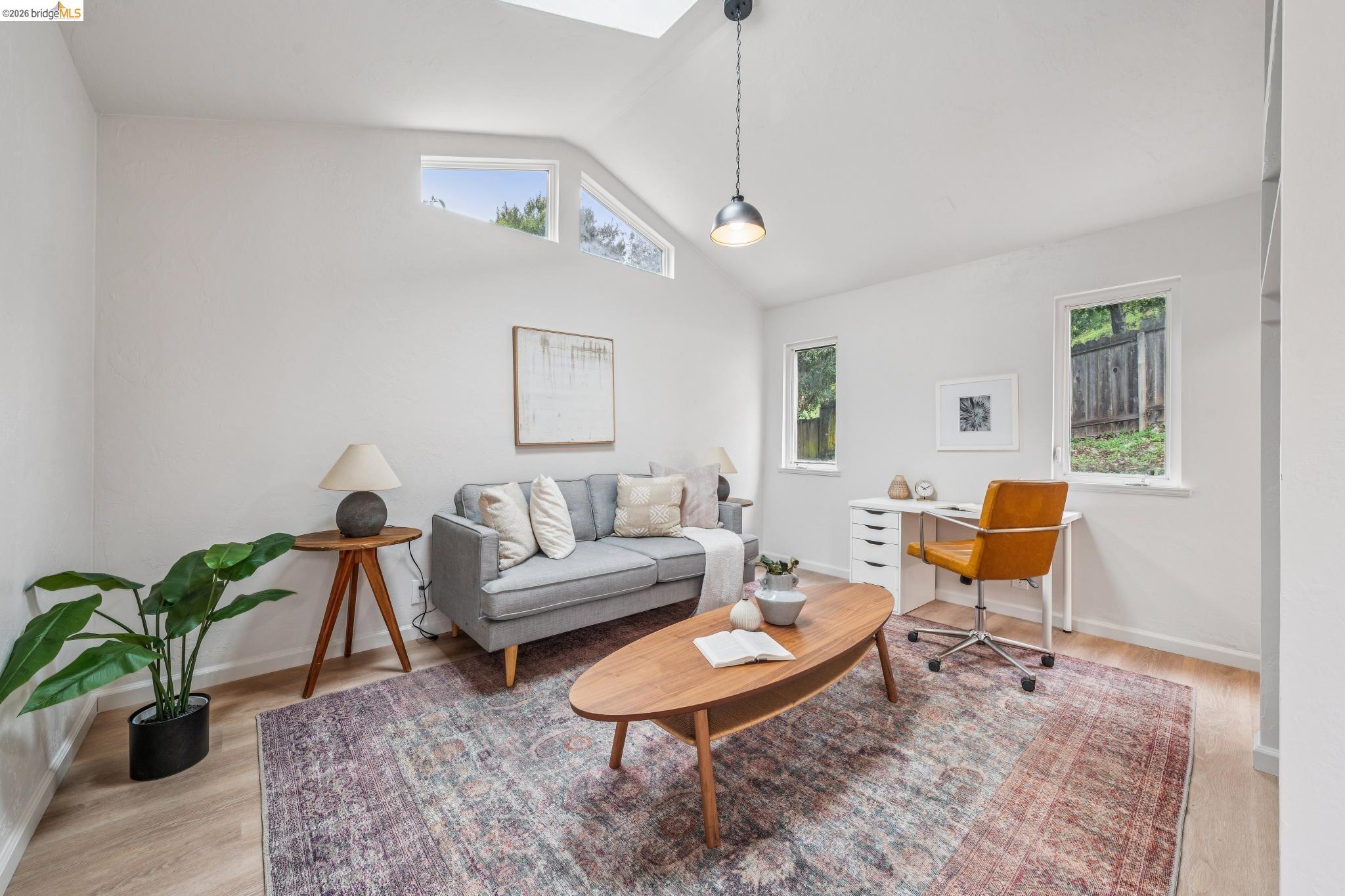 Detail Gallery Image 26 of 32 For 3056 Roxbury Avenue, Oakland,  CA 94605 - 4 Beds | 2/1 Baths