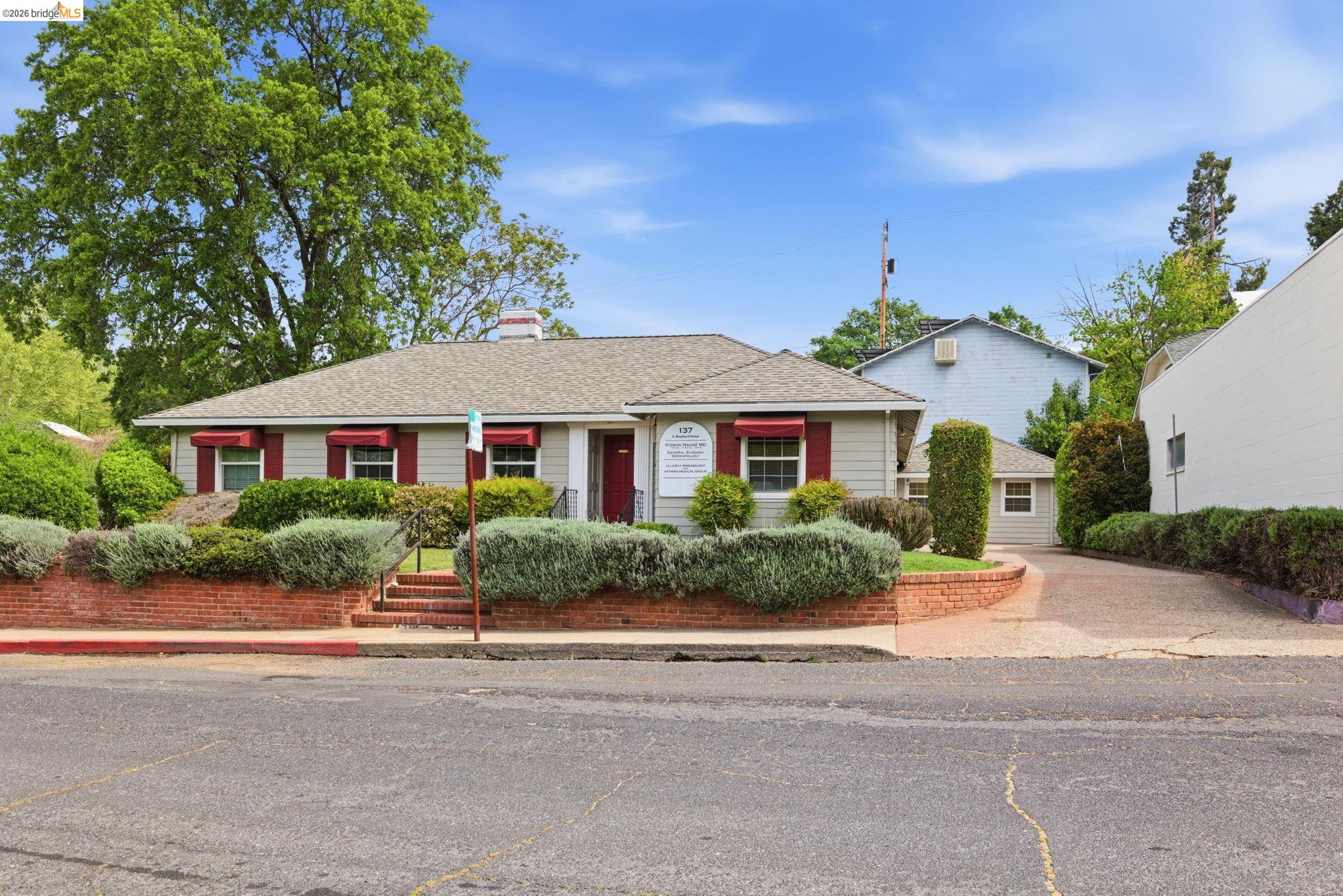 Detail Gallery Image 2 of 36 For 137 S Shepherd St, Sonora,  CA 95370 - – Beds | – Baths