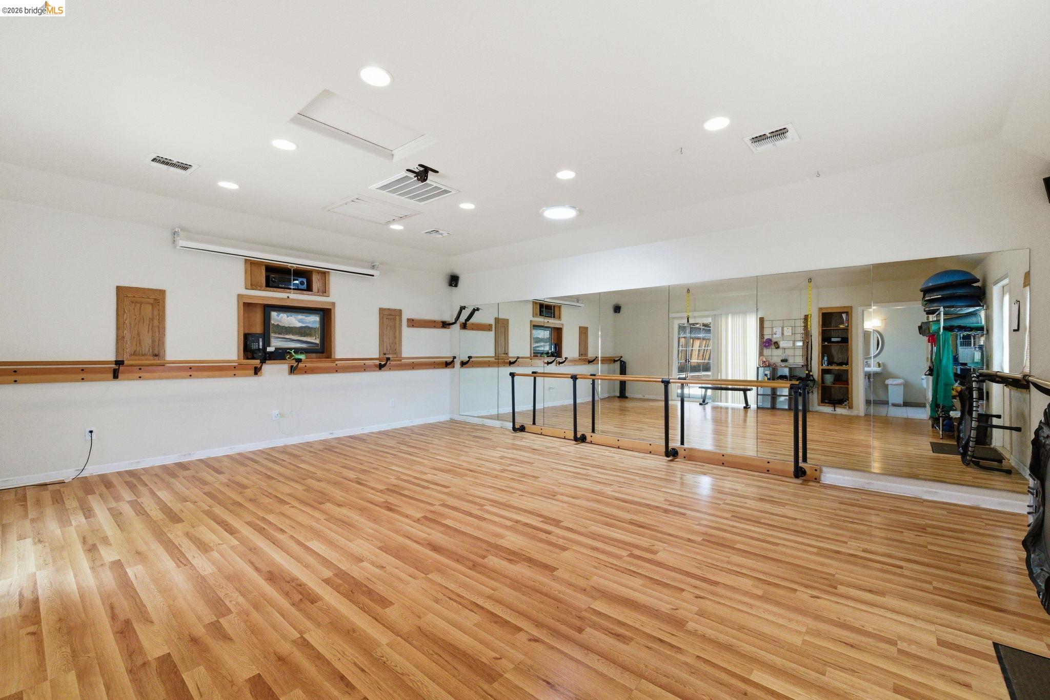 Detail Gallery Image 8 of 36 For 137 S Shepherd St, Sonora,  CA 95370 - – Beds | – Baths