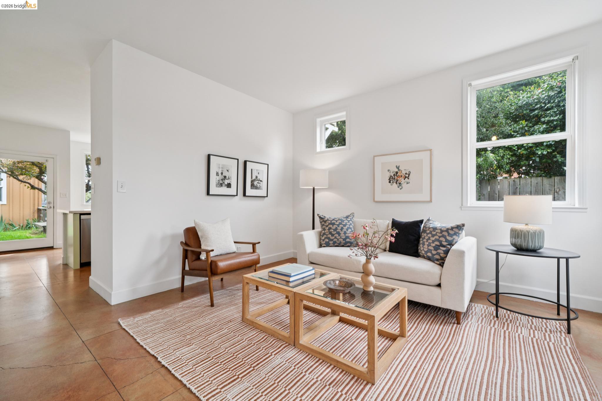 Detail Gallery Image 12 of 42 For 480 42nd St #E,  Oakland,  CA 94609 - 3 Beds | 1/1 Baths