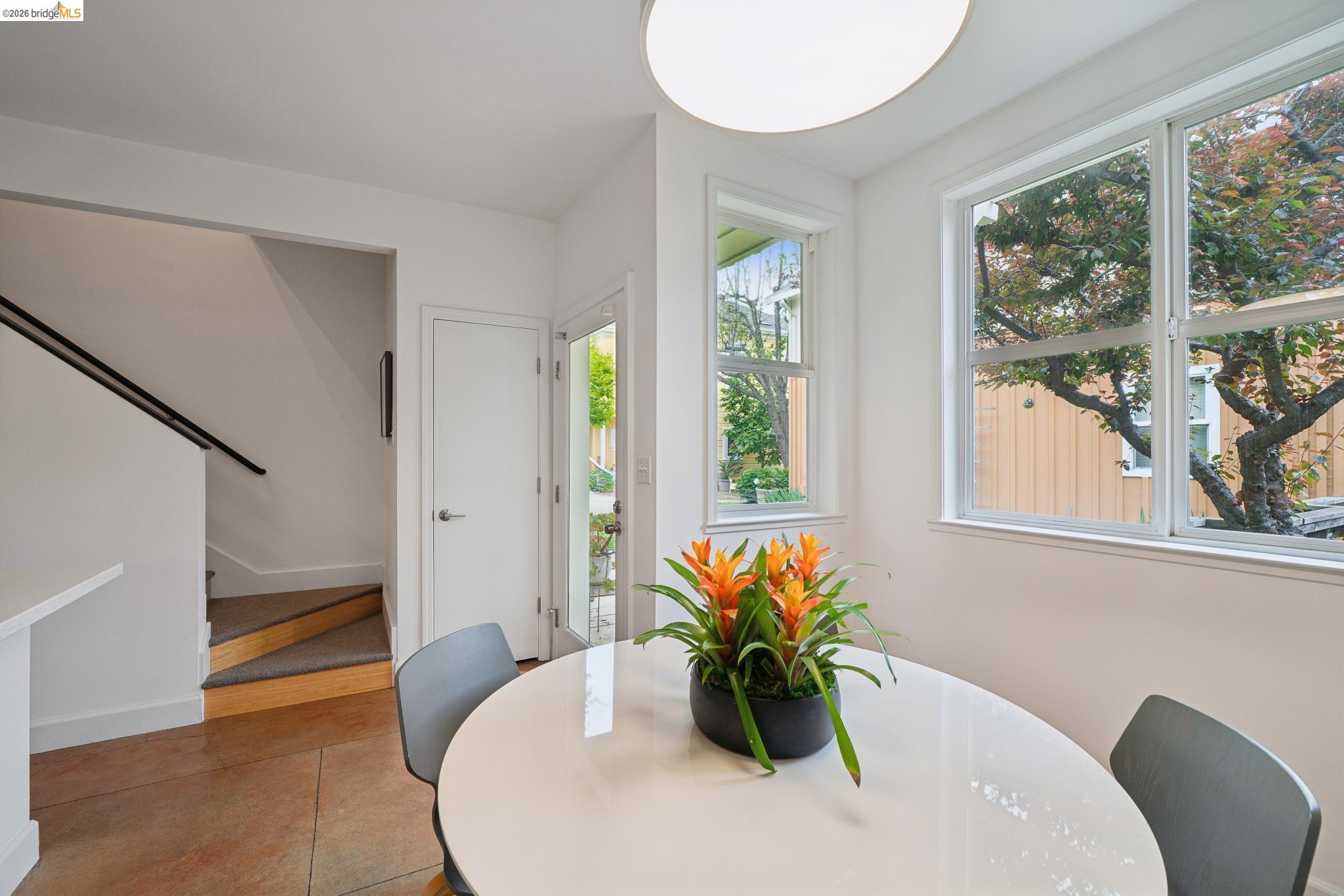 Detail Gallery Image 21 of 42 For 480 42nd St #E,  Oakland,  CA 94609 - 3 Beds | 1/1 Baths