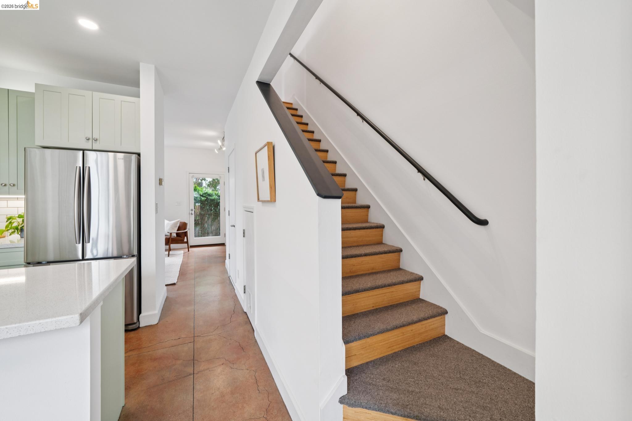 Detail Gallery Image 22 of 42 For 480 42nd St #E,  Oakland,  CA 94609 - 3 Beds | 1/1 Baths