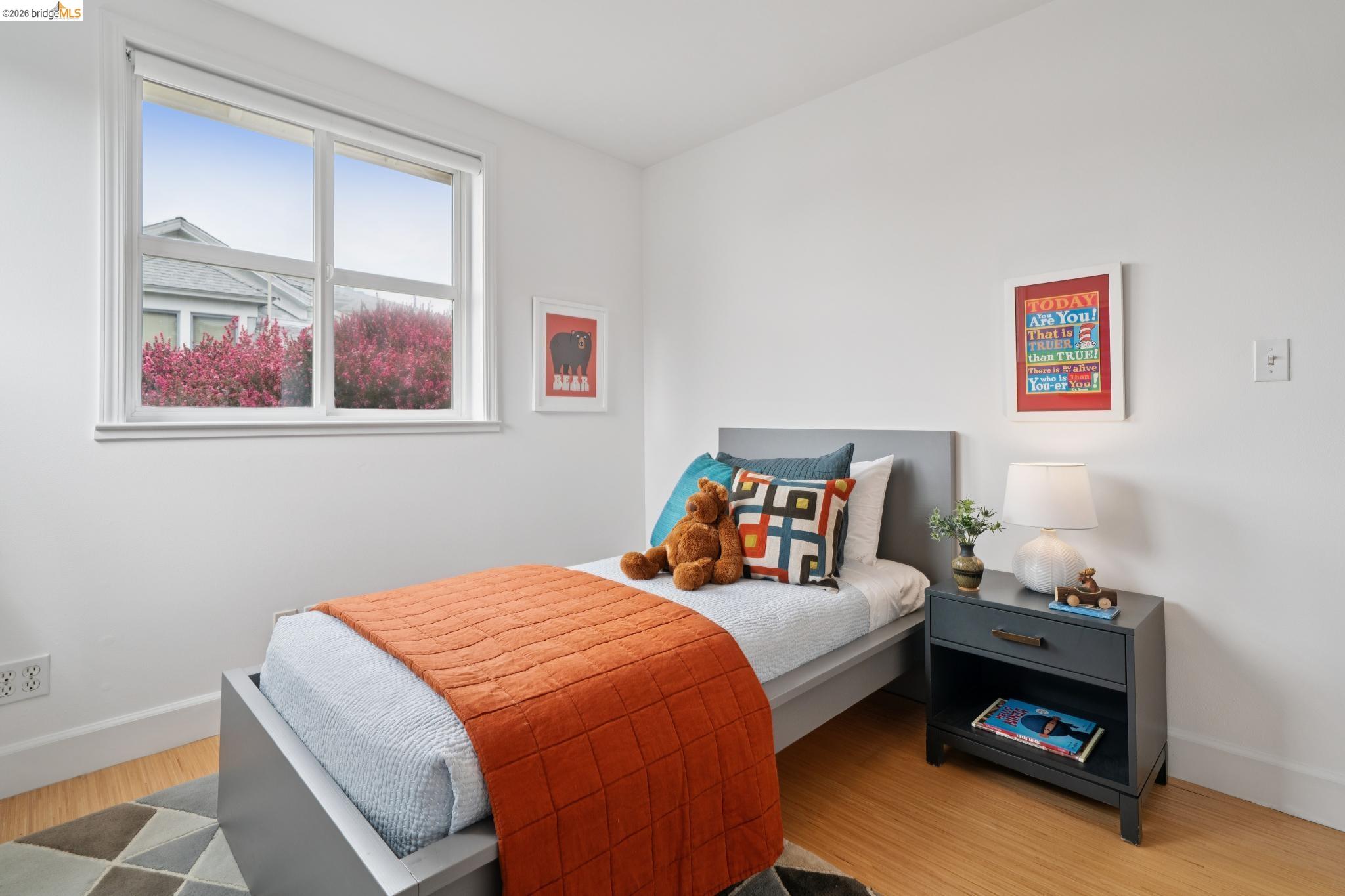 Detail Gallery Image 30 of 42 For 480 42nd St #E,  Oakland,  CA 94609 - 3 Beds | 1/1 Baths