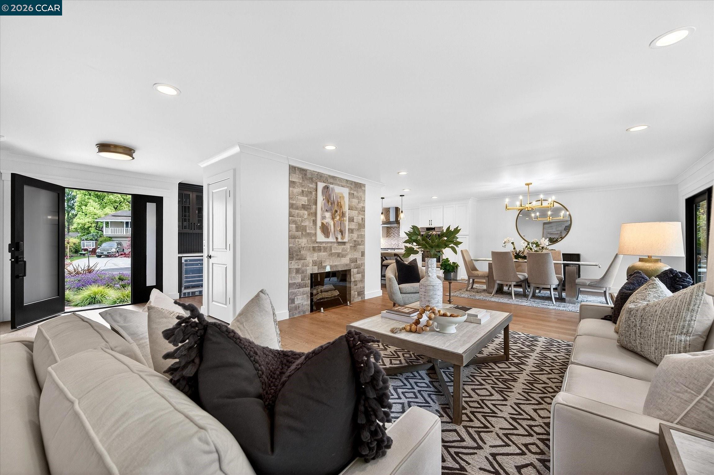 Detail Gallery Image 14 of 48 For 1033 Woodstock Ct, Walnut Creek,  CA 94598 - 4 Beds | 3 Baths