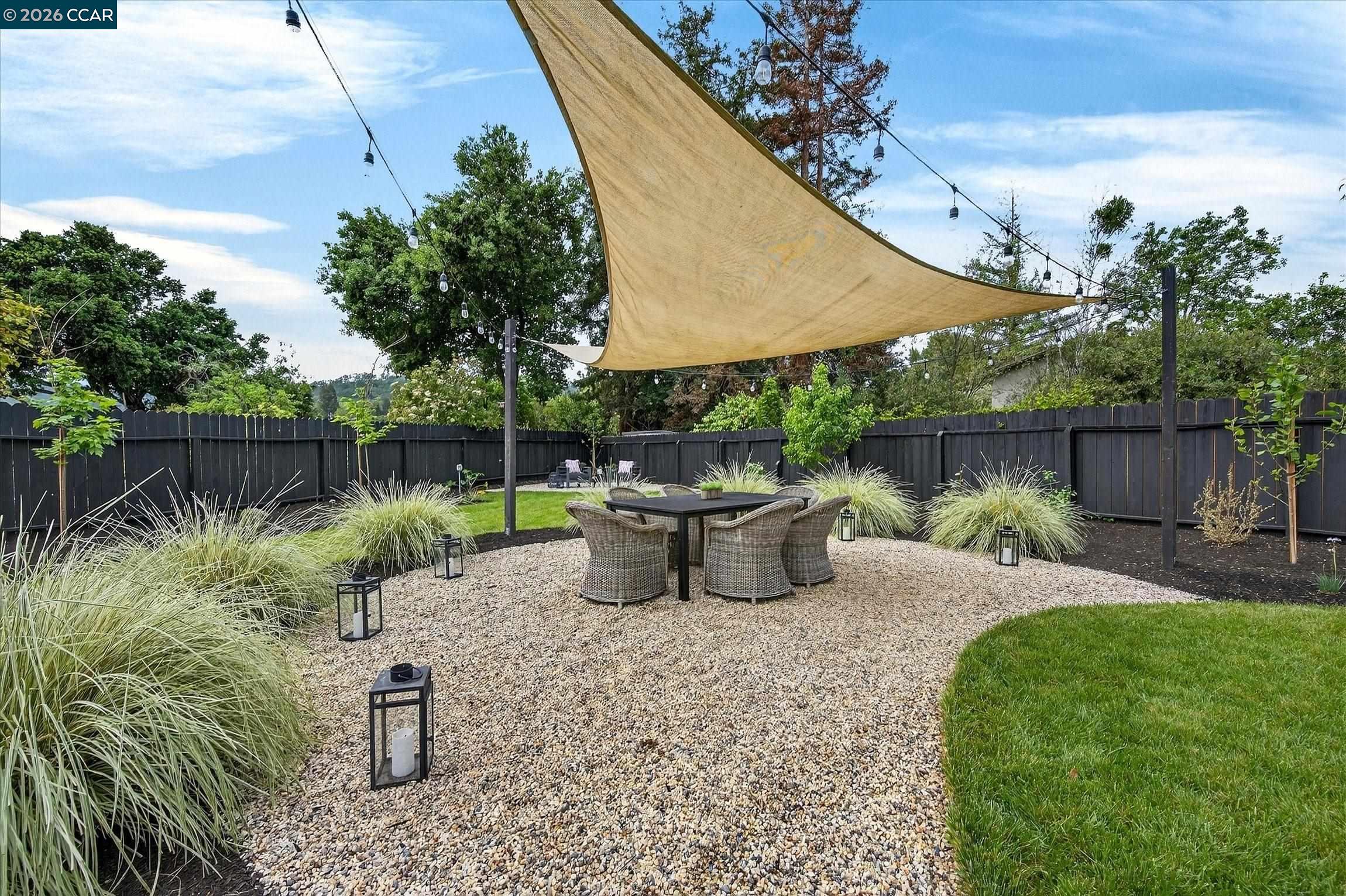 Detail Gallery Image 35 of 39 For 1033 Woodstock Ct, Walnut Creek,  CA 94598 - 4 Beds | 3 Baths