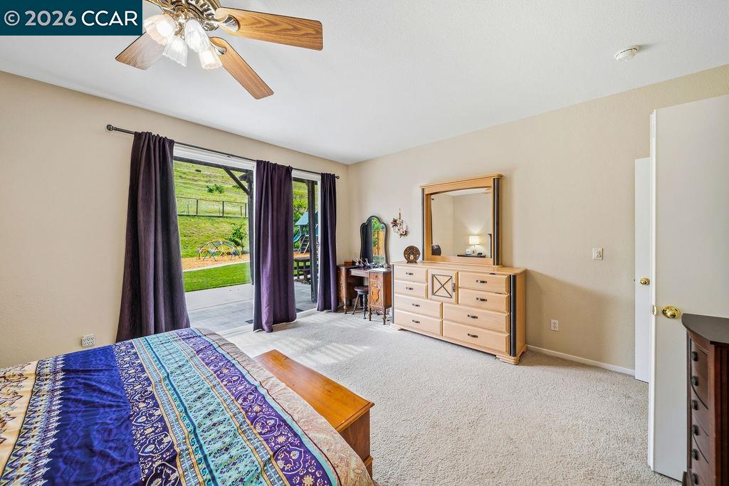 Detail Gallery Image 19 of 52 For 1065 Dawnview Ct, Pittsburg,  CA 94565 - 6 Beds | 2/1 Baths