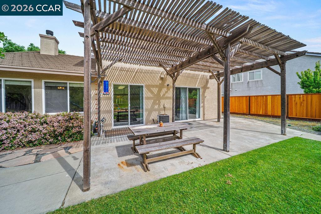 Detail Gallery Image 44 of 52 For 1065 Dawnview Ct, Pittsburg,  CA 94565 - 6 Beds | 2/1 Baths