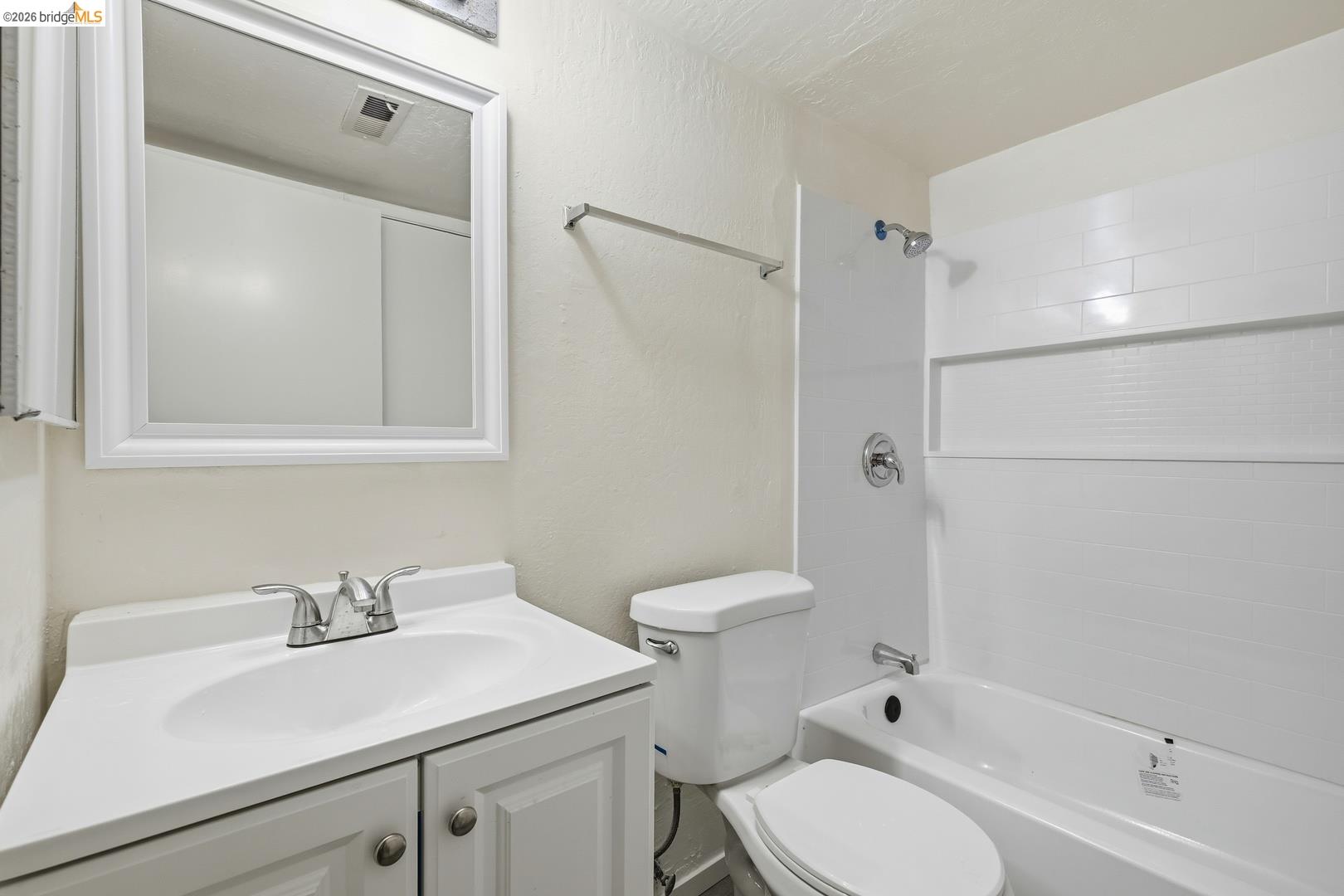 Detail Gallery Image 15 of 25 For 355 Parkview Ter #D1,  Vallejo,  CA 94589 - 2 Beds | 1 Baths