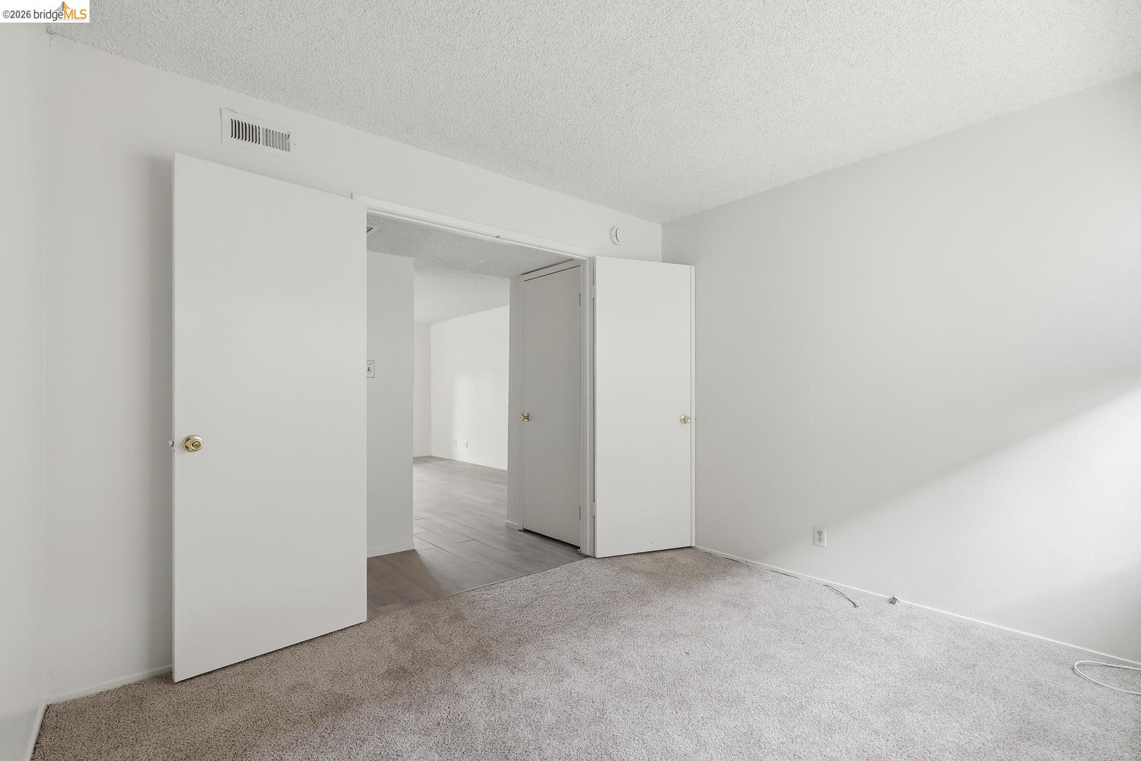 Detail Gallery Image 9 of 25 For 355 Parkview Ter #D1,  Vallejo,  CA 94589 - 2 Beds | 1 Baths