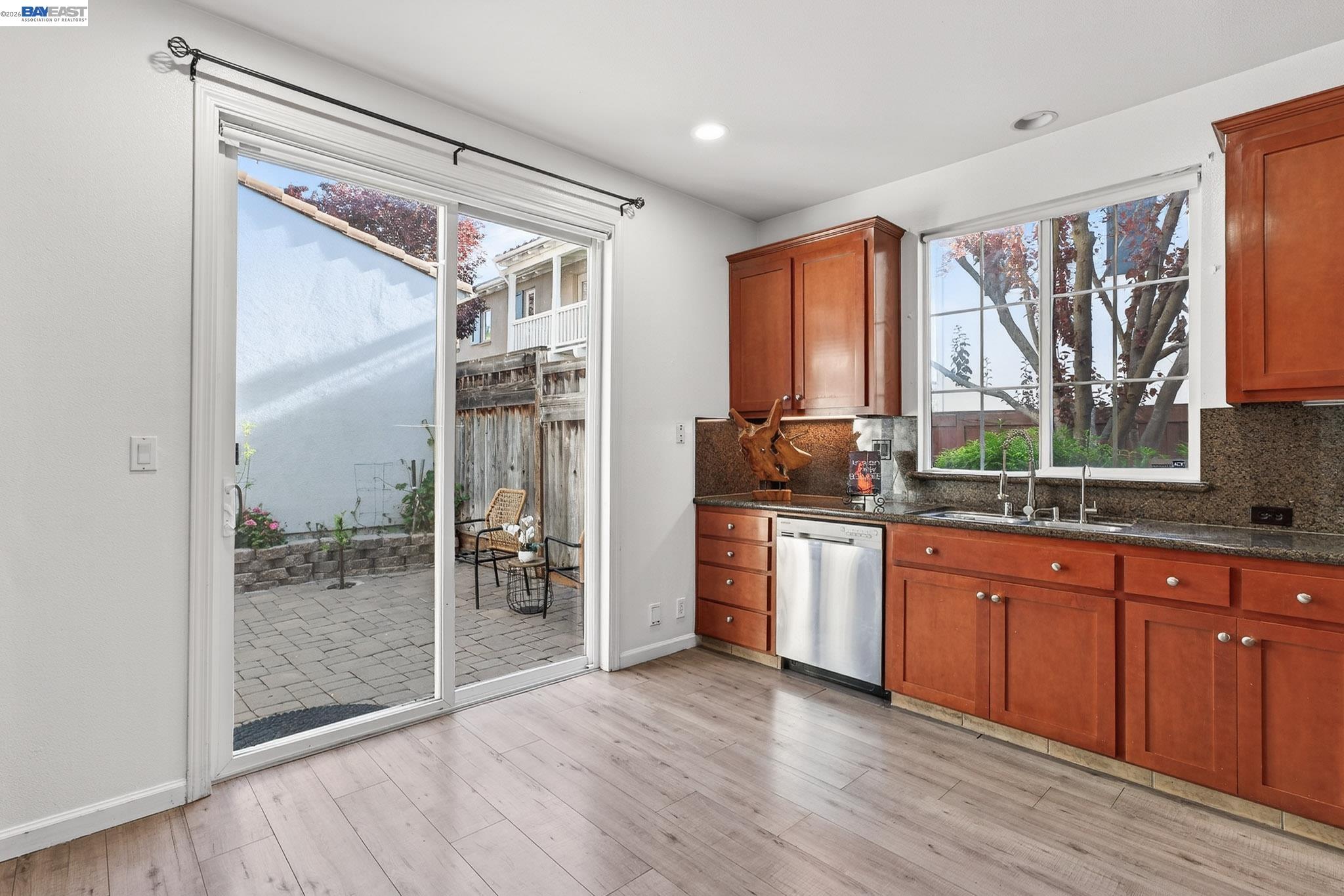 Detail Gallery Image 11 of 33 For 9831 Belladonna Dr, San Ramon,  CA 94582 - 3 Beds | 2/1 Baths