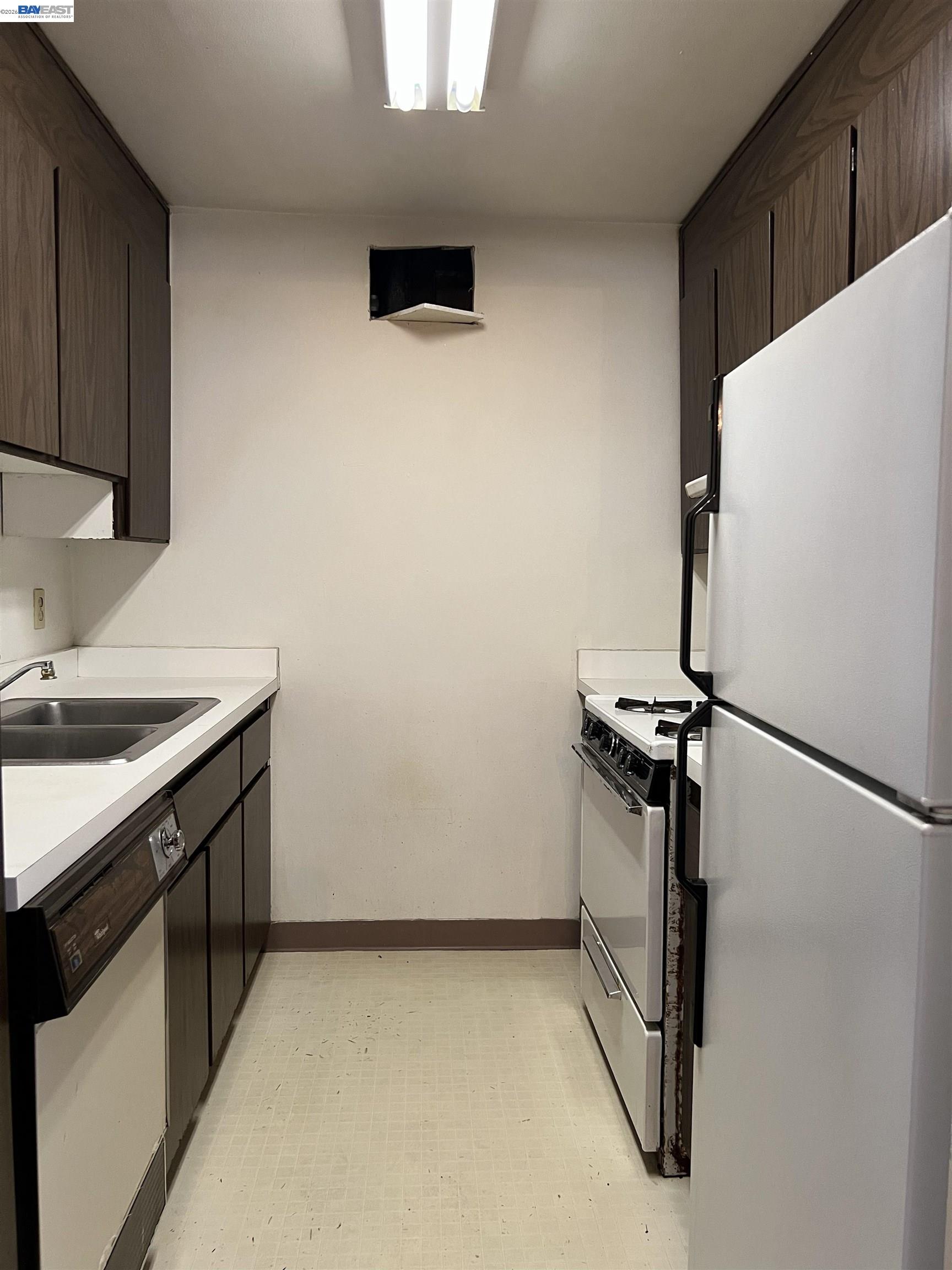 Detail Gallery Image 7 of 13 For 801 Franklin St #707,  Oakland,  CA 94607 - 1 Beds | 1 Baths