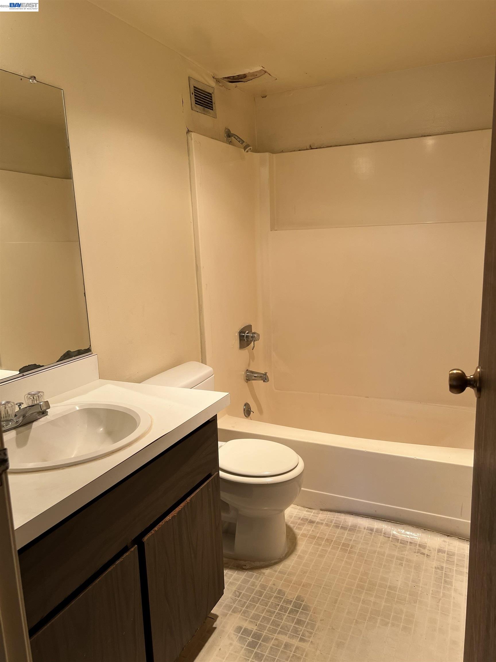 Detail Gallery Image 9 of 14 For 801 Franklin St #707,  Oakland,  CA 94607 - 1 Beds | 1 Baths