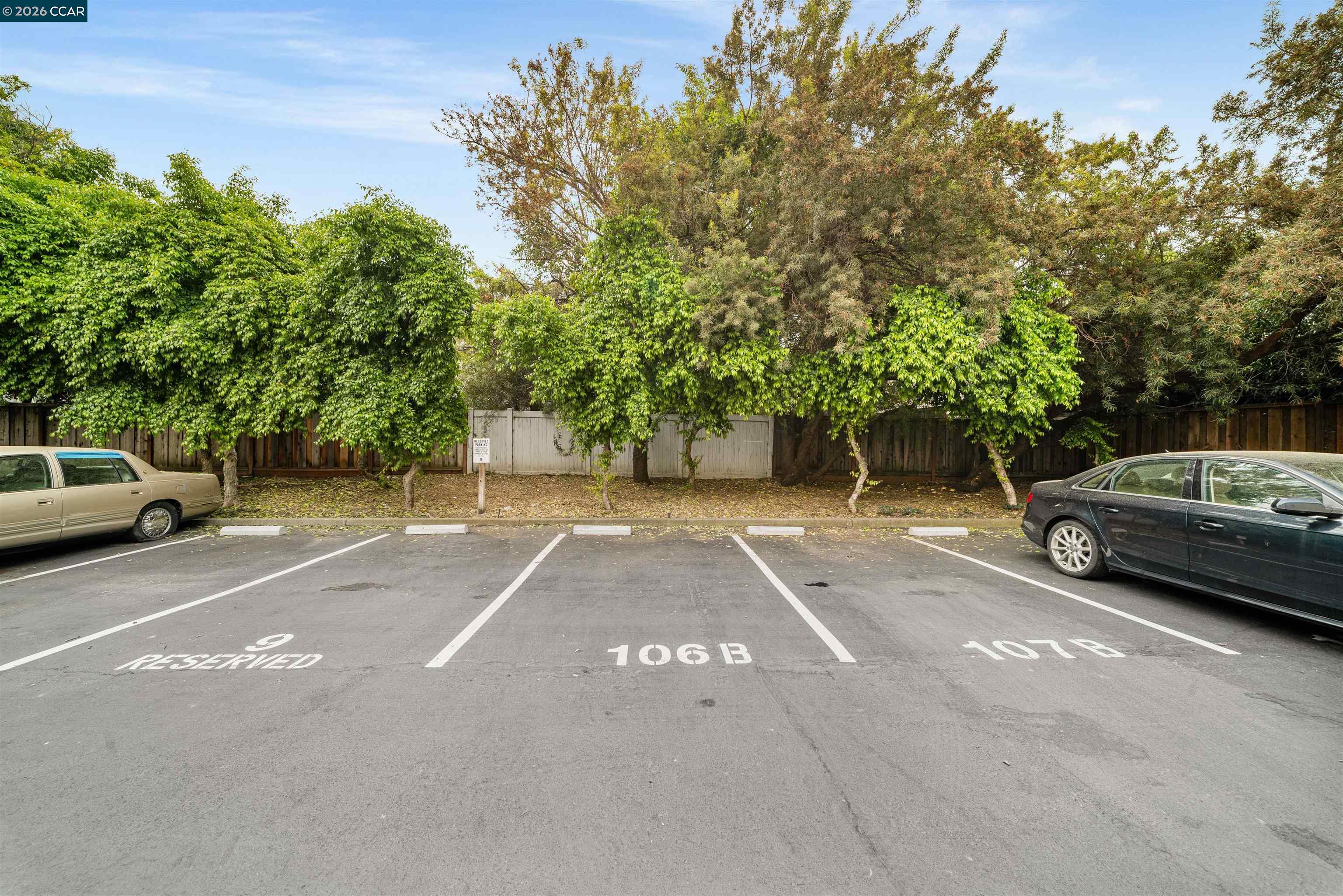 Detail Gallery Image 27 of 37 For 2055 Sierra Rd #106,  Concord,  CA 94518 - 2 Beds | 1/1 Baths