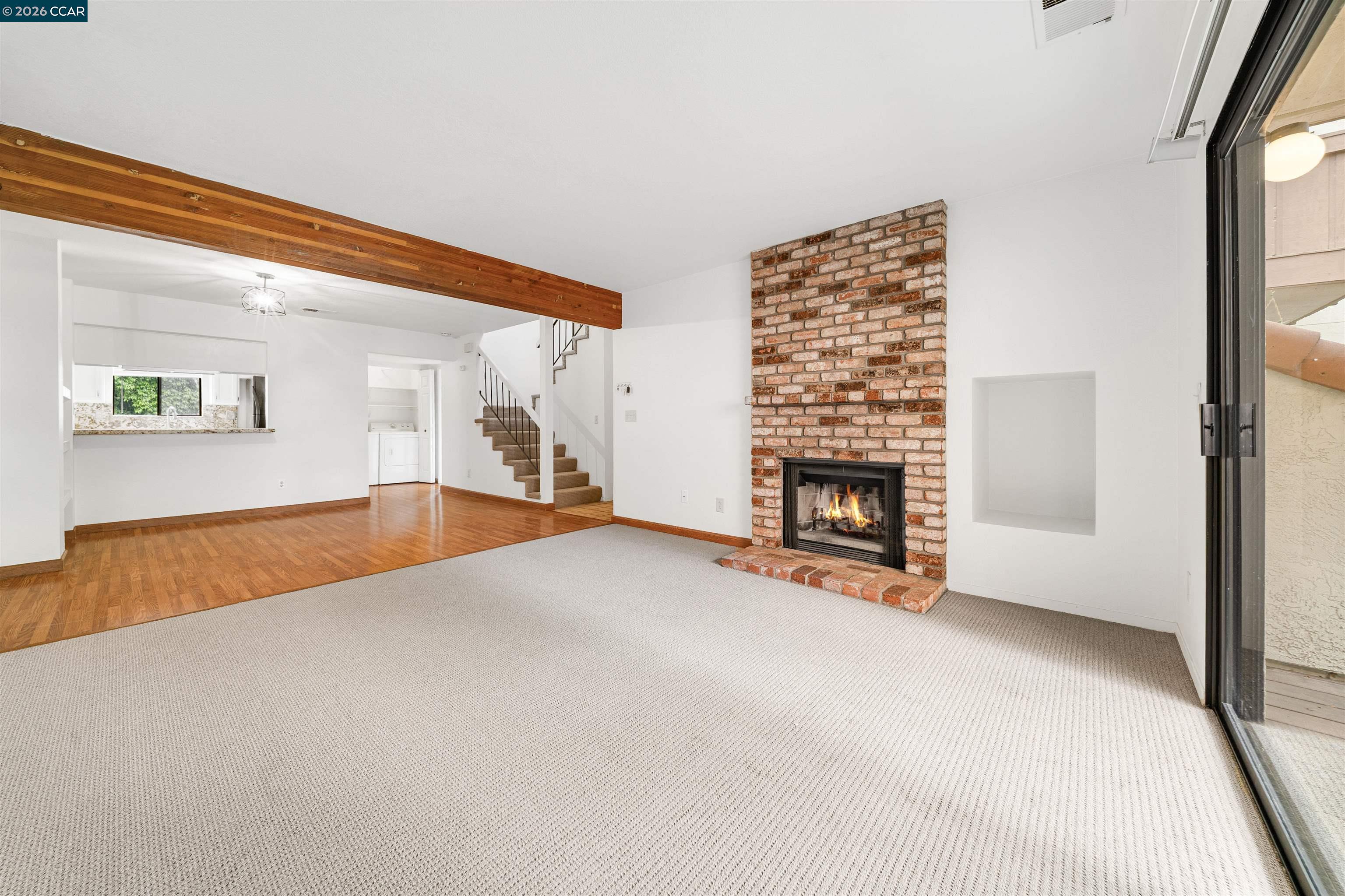 Detail Gallery Image 7 of 37 For 2055 Sierra Rd #106,  Concord,  CA 94518 - 2 Beds | 1/1 Baths