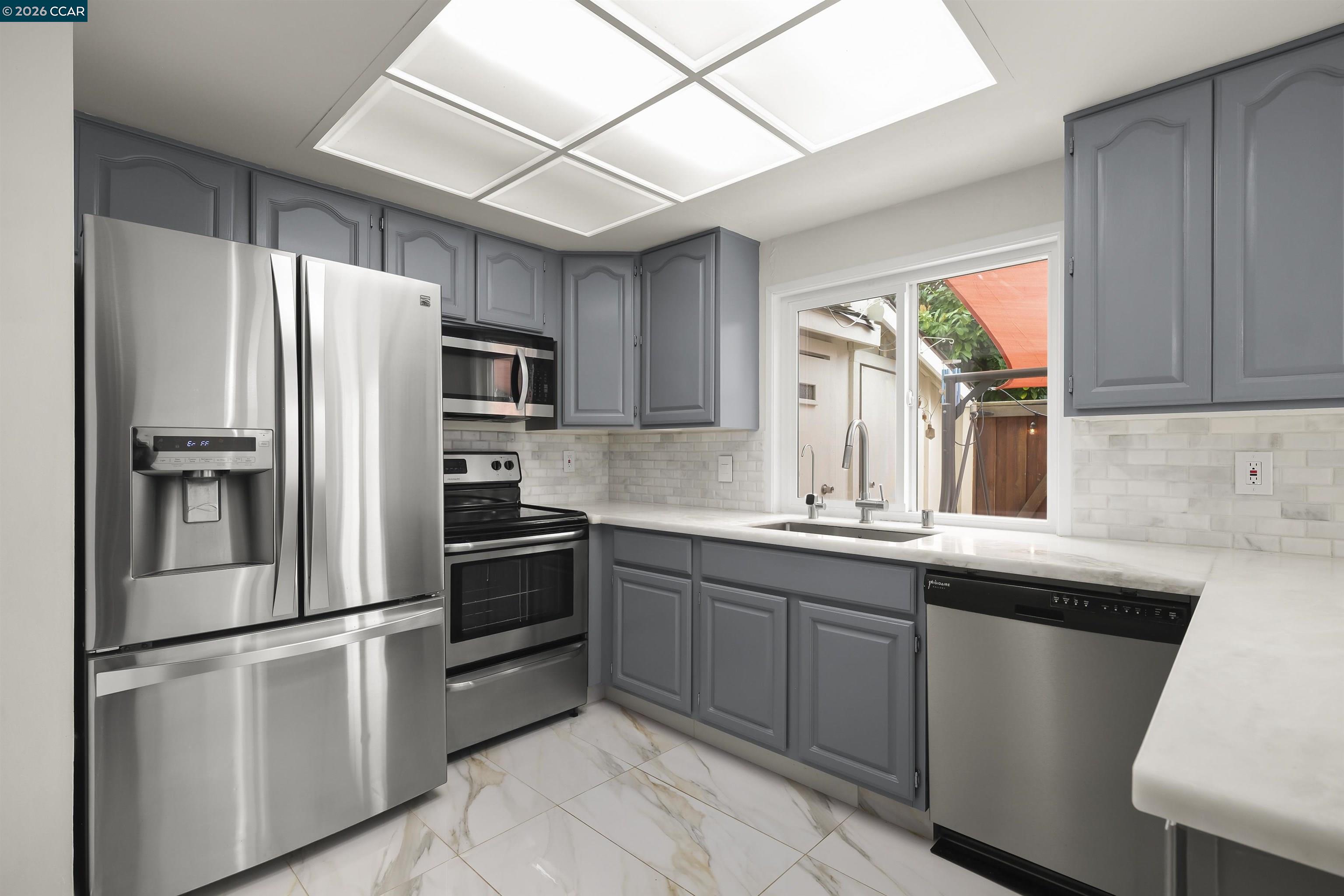 Detail Gallery Image 9 of 31 For 560 La Copita Ct, San Ramon,  CA 94583 - 3 Beds | 1/1 Baths