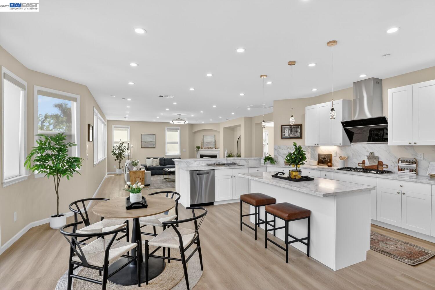 Detail Gallery Image 12 of 57 For 2024 Fitzgerald Way, Brentwood,  CA 94513 - 5 Beds | 3/1 Baths