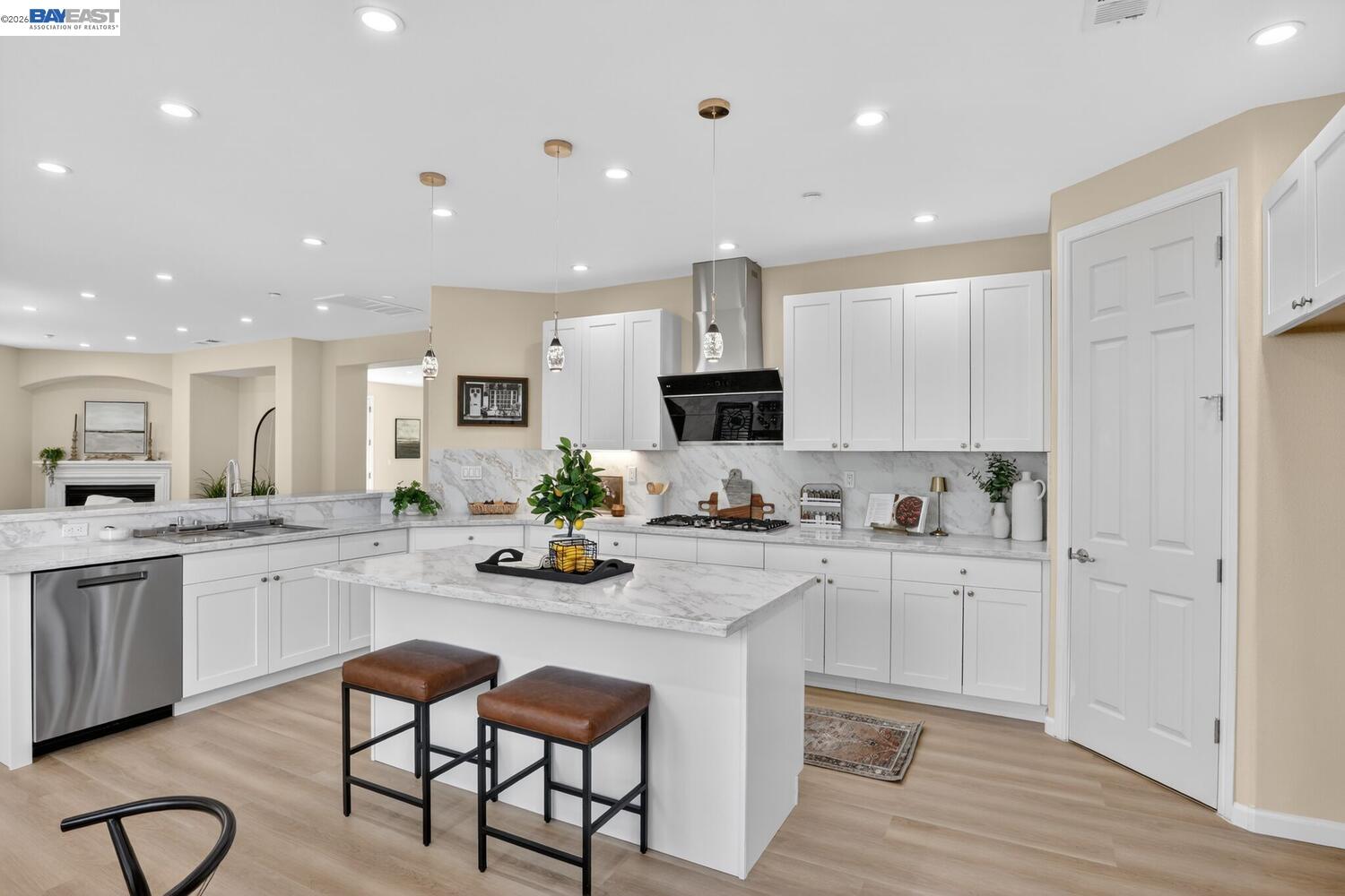 Detail Gallery Image 13 of 57 For 2024 Fitzgerald Way, Brentwood,  CA 94513 - 5 Beds | 3/1 Baths