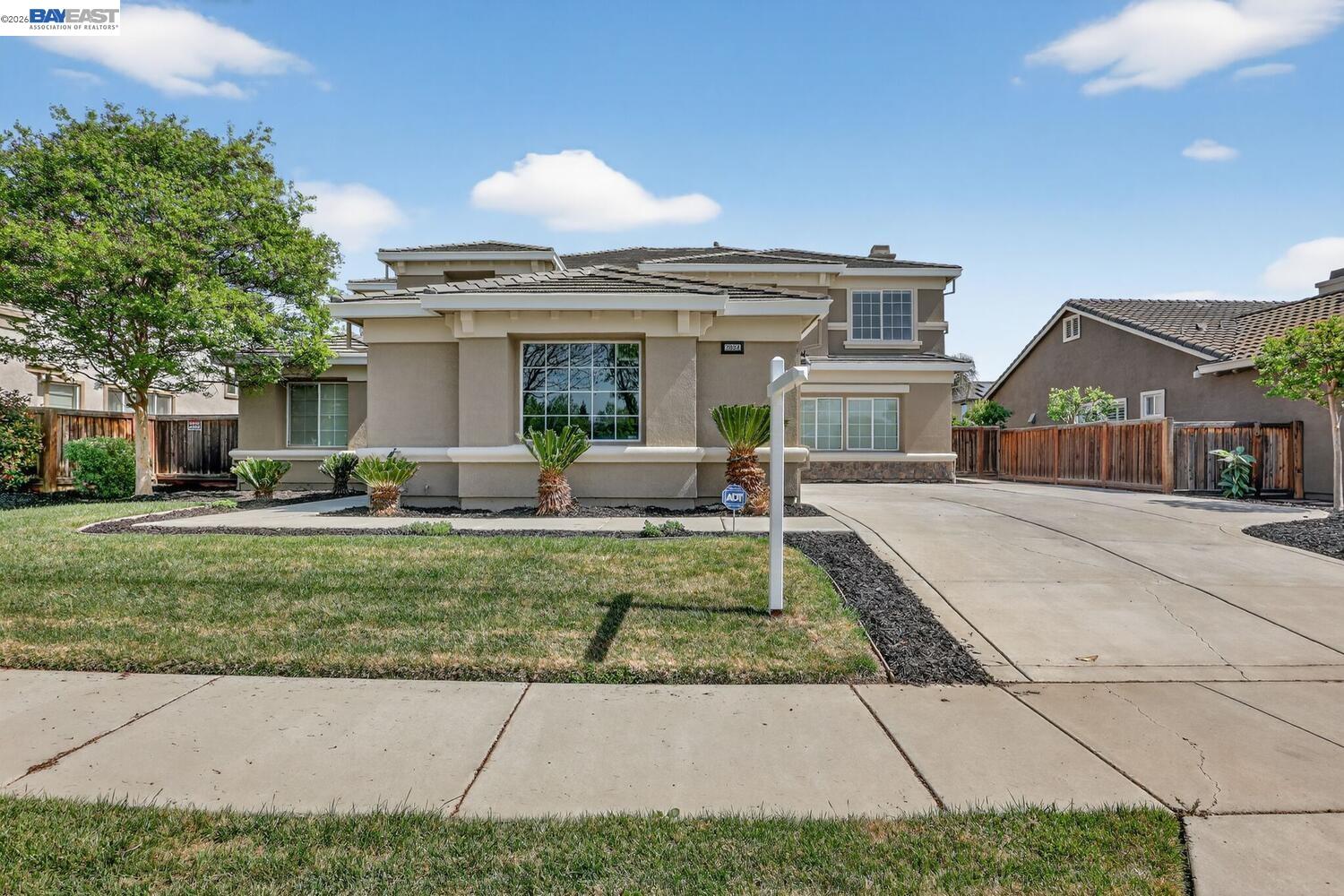 Detail Gallery Image 3 of 57 For 2024 Fitzgerald Way, Brentwood,  CA 94513 - 5 Beds | 3/1 Baths