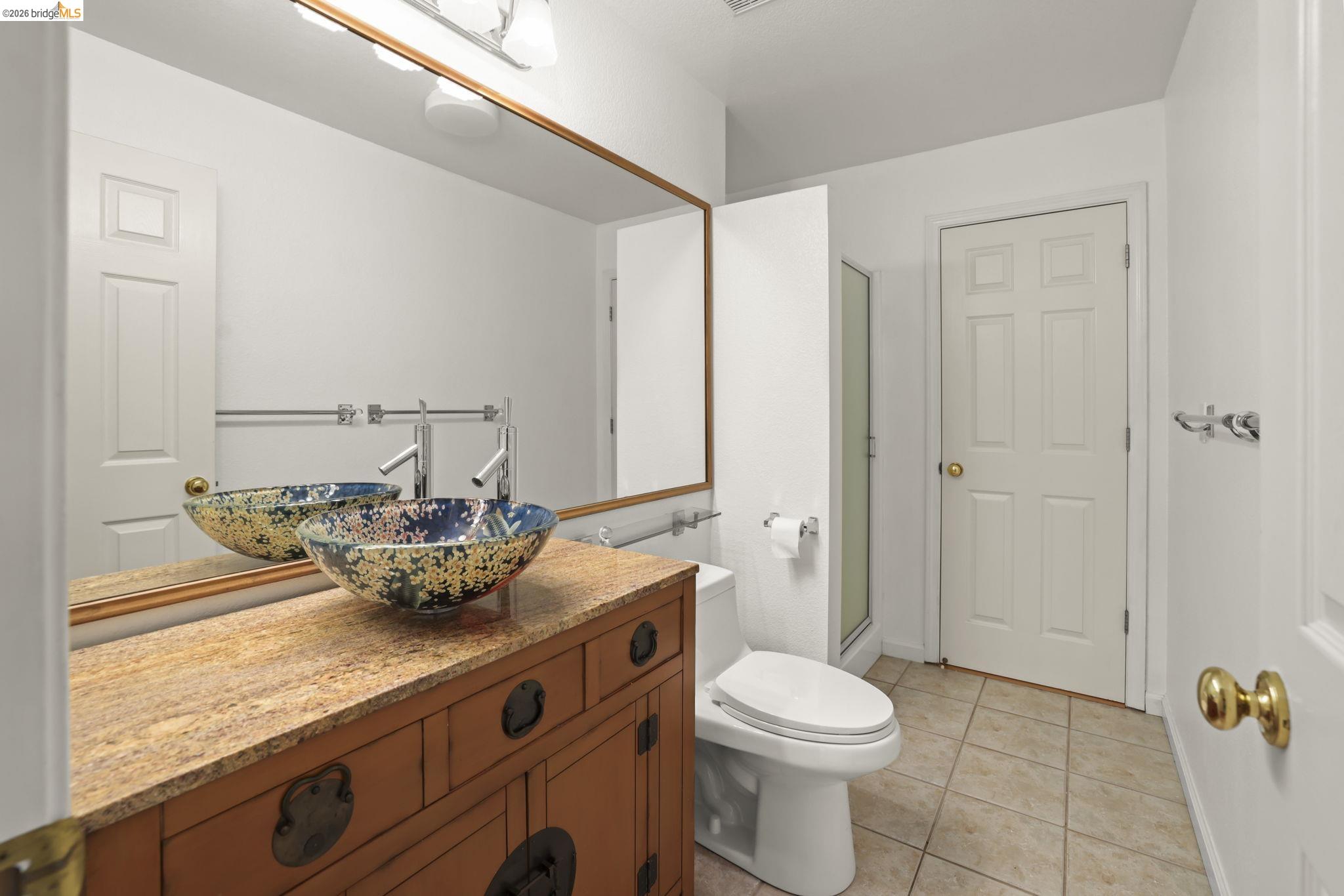 Detail Gallery Image 17 of 38 For 1129 Brittany Hills Ct, Martinez,  CA 94553 - 4 Beds | 3 Baths