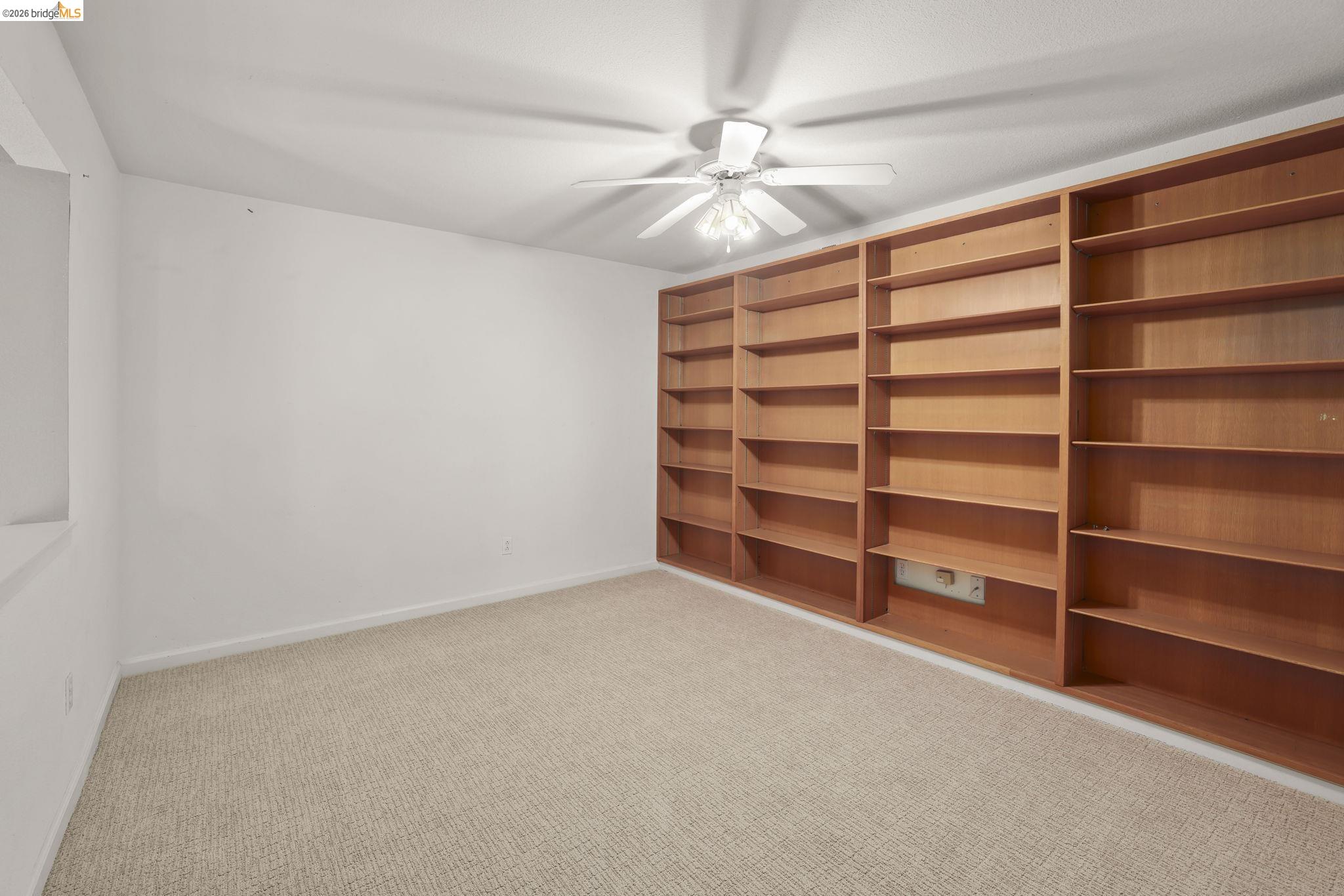 Detail Gallery Image 29 of 38 For 1129 Brittany Hills Ct, Martinez,  CA 94553 - 4 Beds | 3 Baths