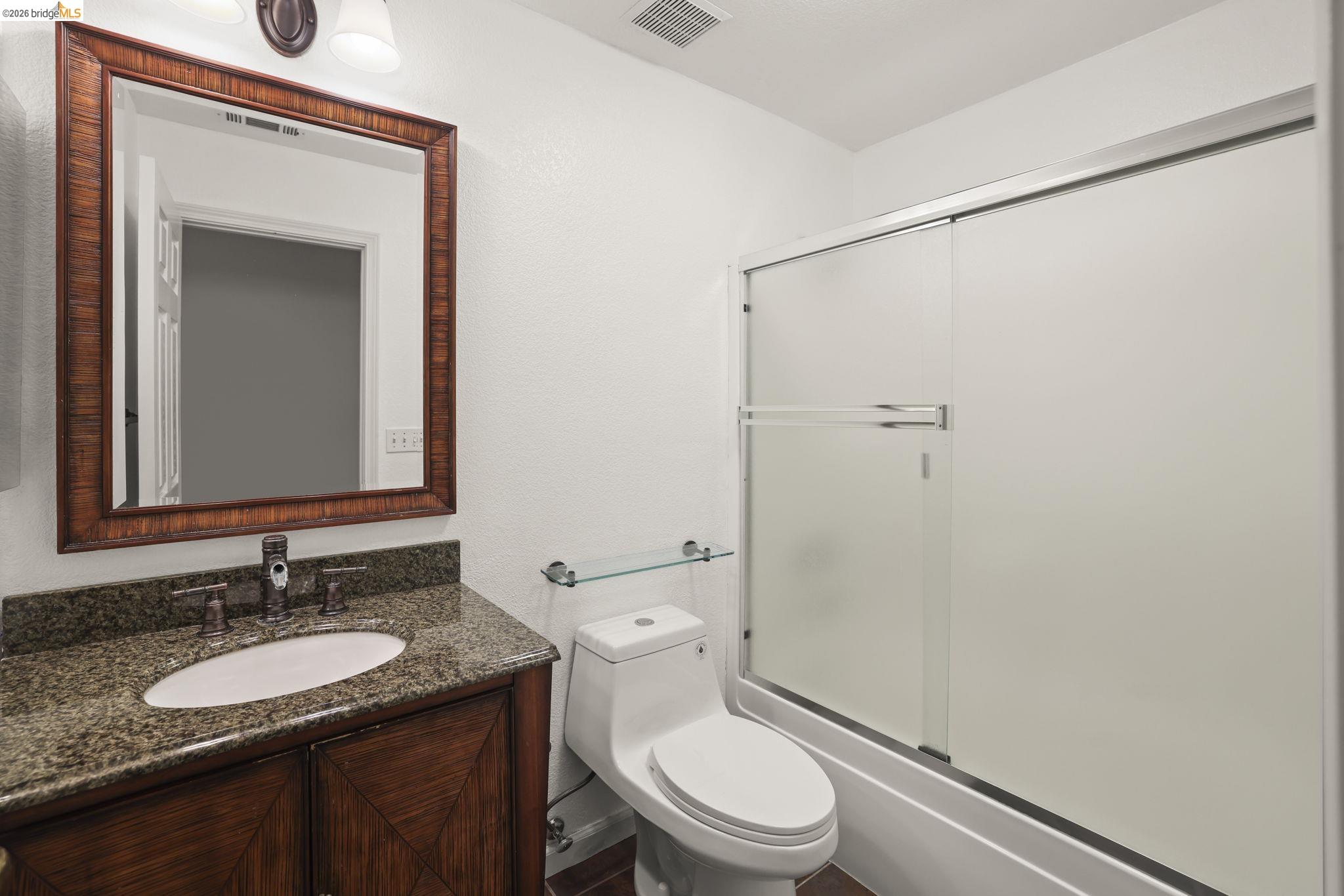 Detail Gallery Image 33 of 38 For 1129 Brittany Hills Ct, Martinez,  CA 94553 - 4 Beds | 3 Baths