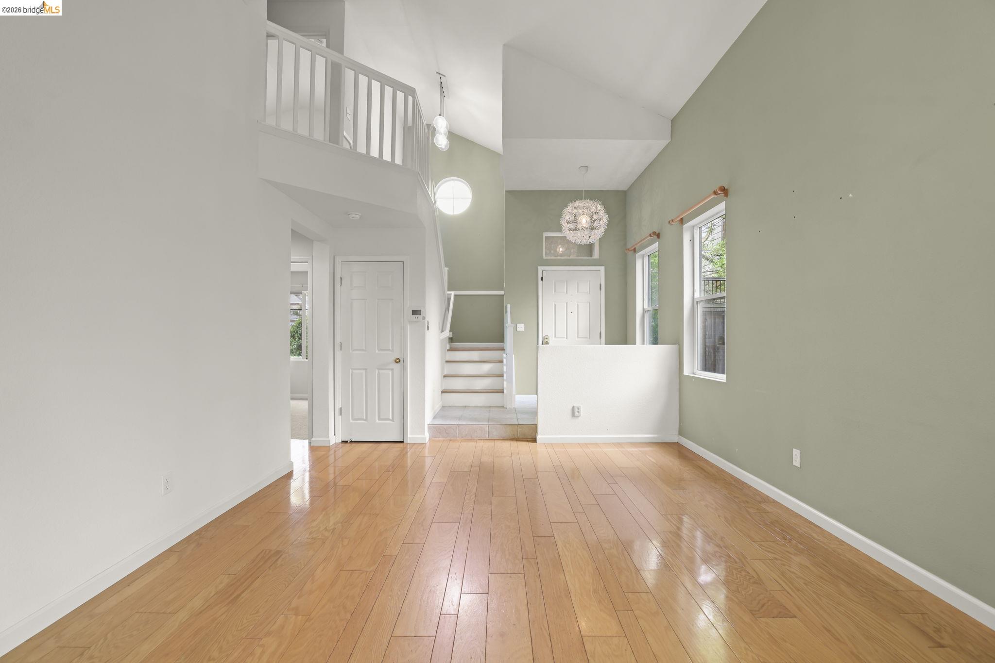 Detail Gallery Image 9 of 38 For 1129 Brittany Hills Ct, Martinez,  CA 94553 - 4 Beds | 3 Baths