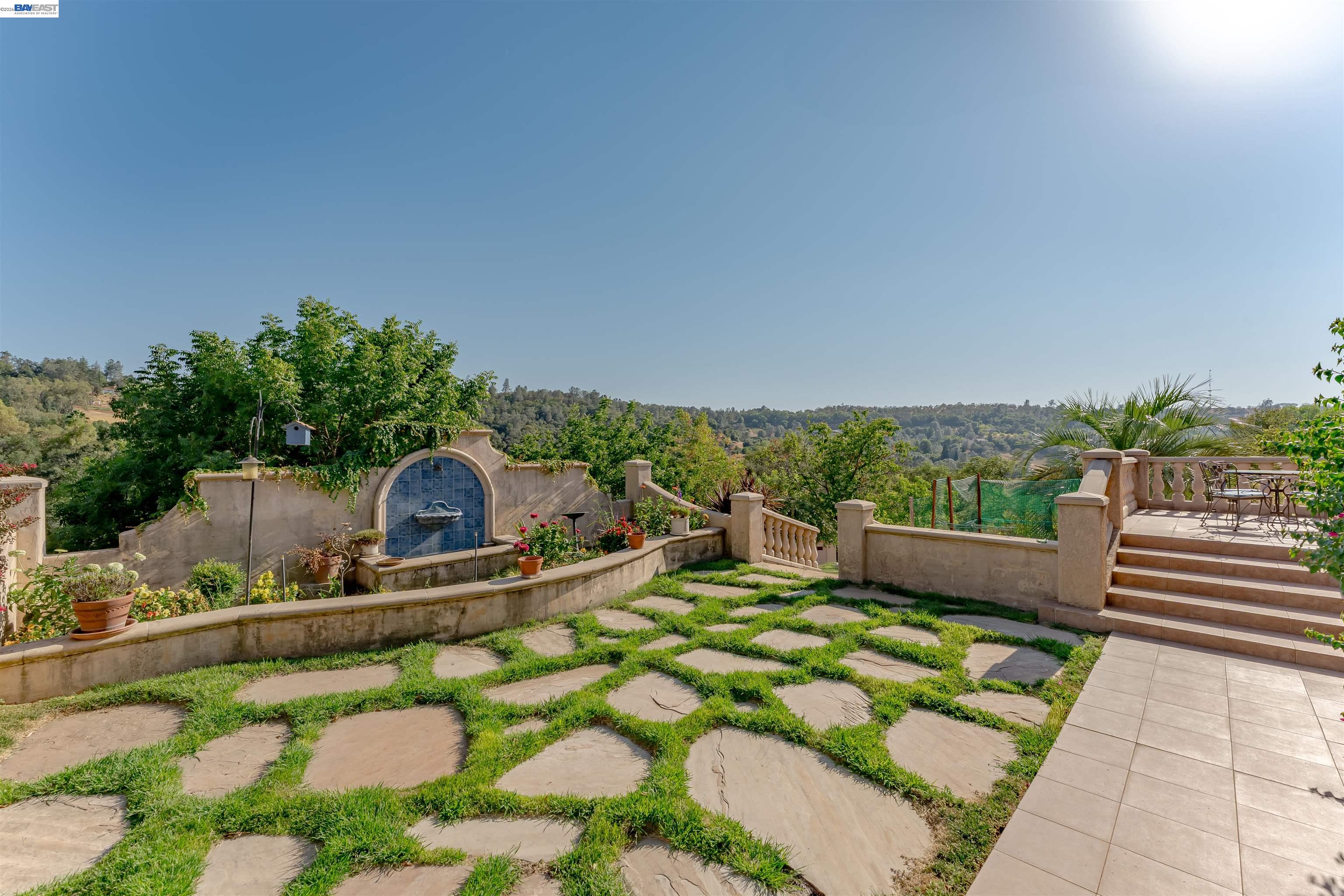 Detail Gallery Image 5 of 60 For 7745 Winter Snow Ct, Newcastle,  CA 95658 - 4 Beds | 3/1 Baths