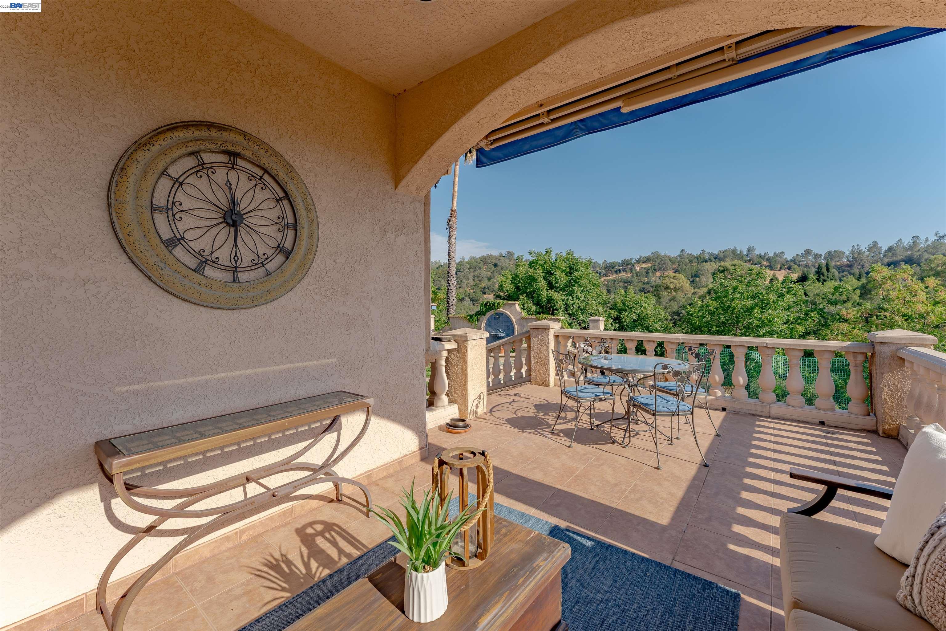 Detail Gallery Image 9 of 60 For 7745 Winter Snow Ct, Newcastle,  CA 95658 - 4 Beds | 3/1 Baths