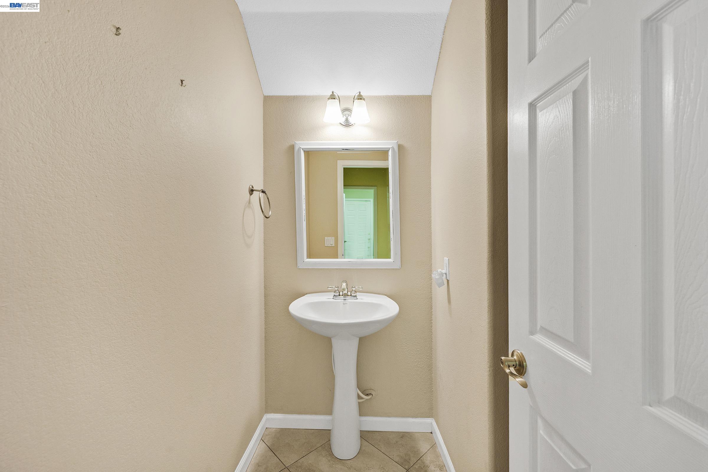 Detail Gallery Image 27 of 60 For 1419 Nubian St, Patterson,  CA 95363 - 5 Beds | 3/1 Baths