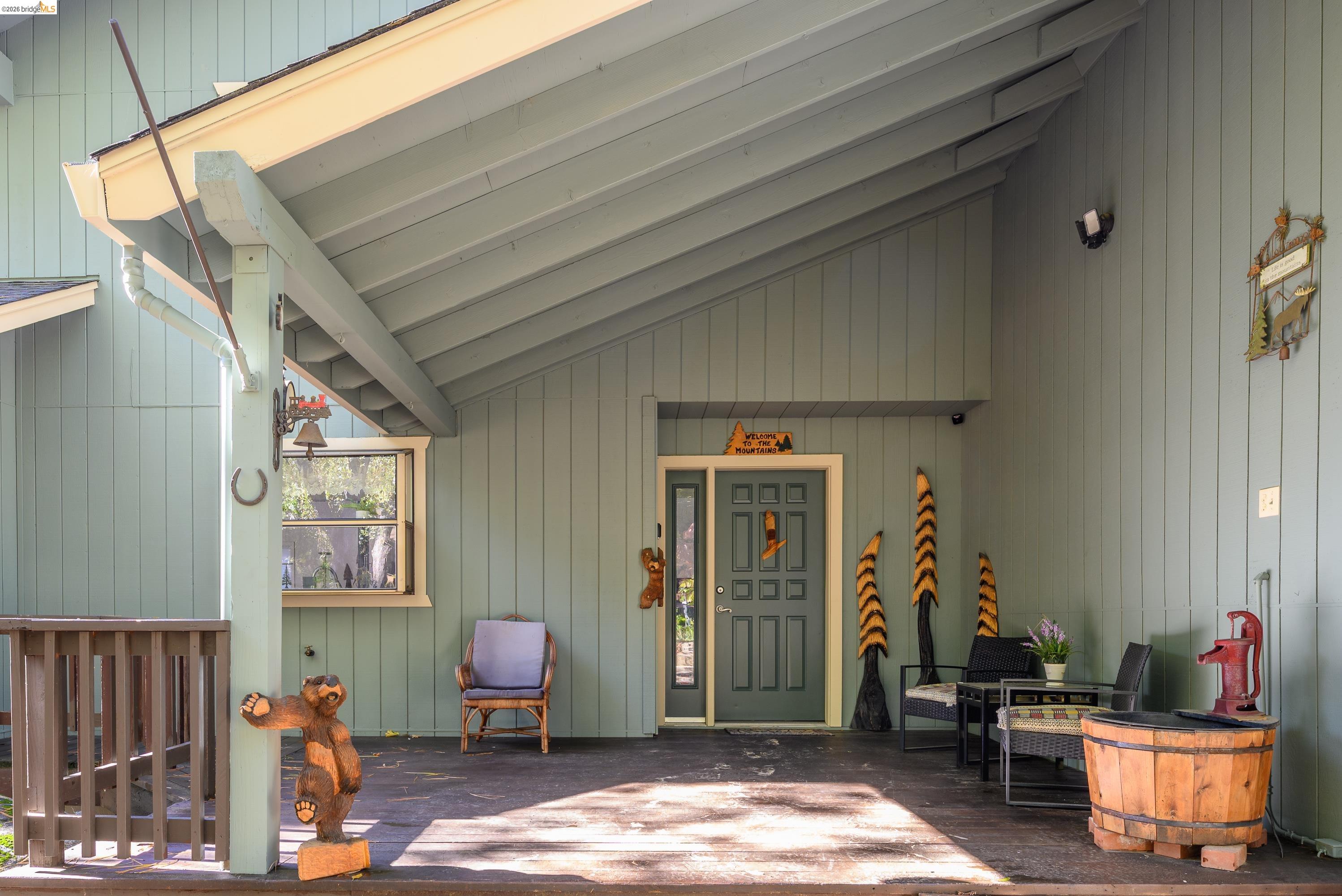 Detail Gallery Image 3 of 46 For 18861 Lookout Dr, Twain Harte,  CA 95383 - 4 Beds | 3/1 Baths