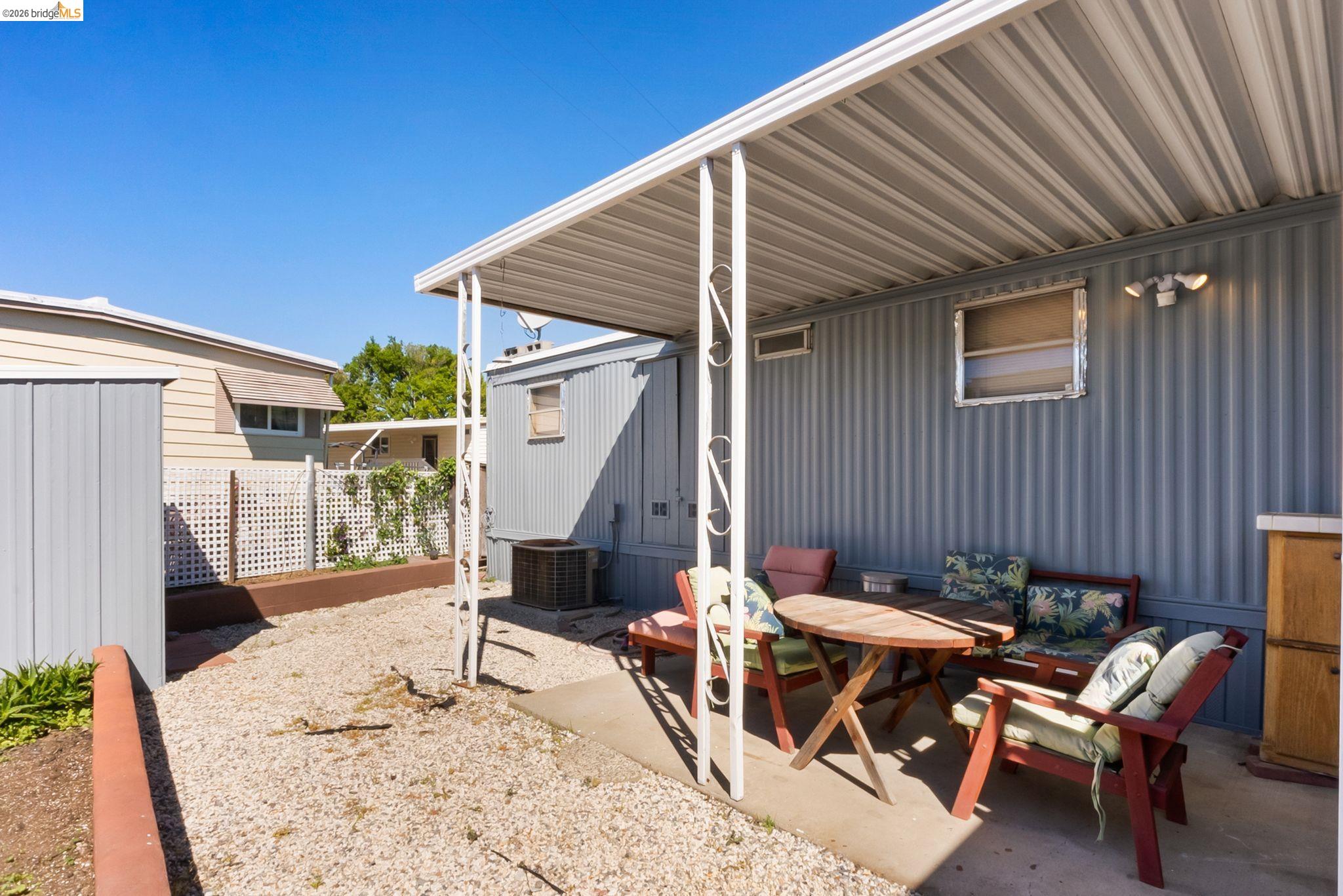 Detail Gallery Image 7 of 18 For 64 Oneida, Oakley,  CA 94581 - 2 Beds | 1 Baths