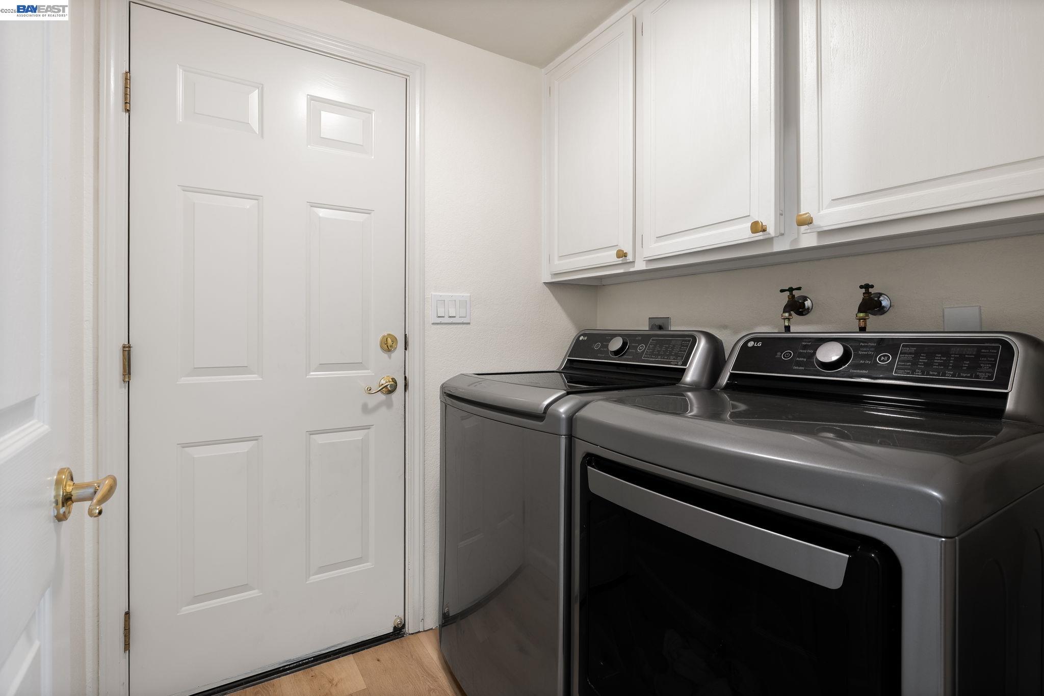 Detail Gallery Image 17 of 32 For 2170 Canyon Crest Avenue, San Ramon,  CA 94582 - 4 Beds | 3 Baths