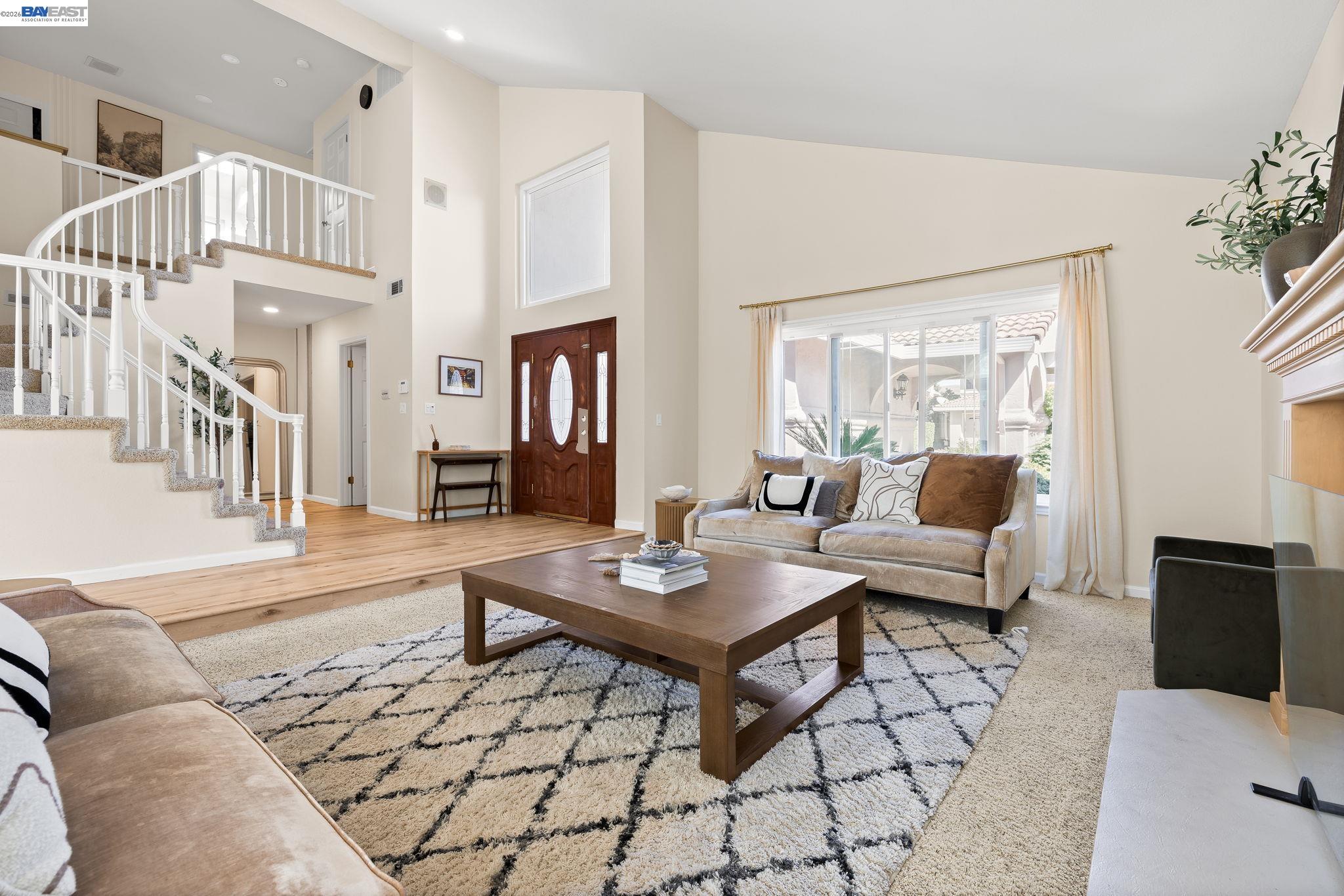 Detail Gallery Image 4 of 32 For 2170 Canyon Crest Avenue, San Ramon,  CA 94582 - 4 Beds | 3 Baths