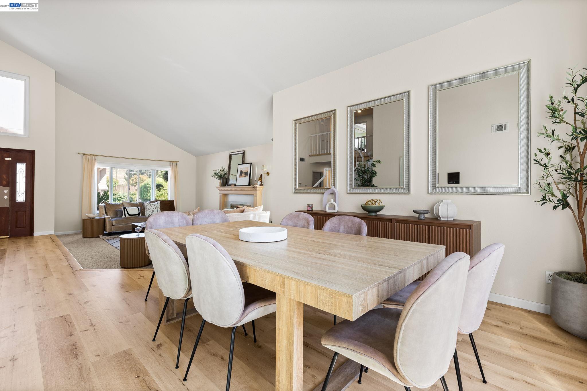 Detail Gallery Image 5 of 32 For 2170 Canyon Crest Avenue, San Ramon,  CA 94582 - 4 Beds | 3 Baths