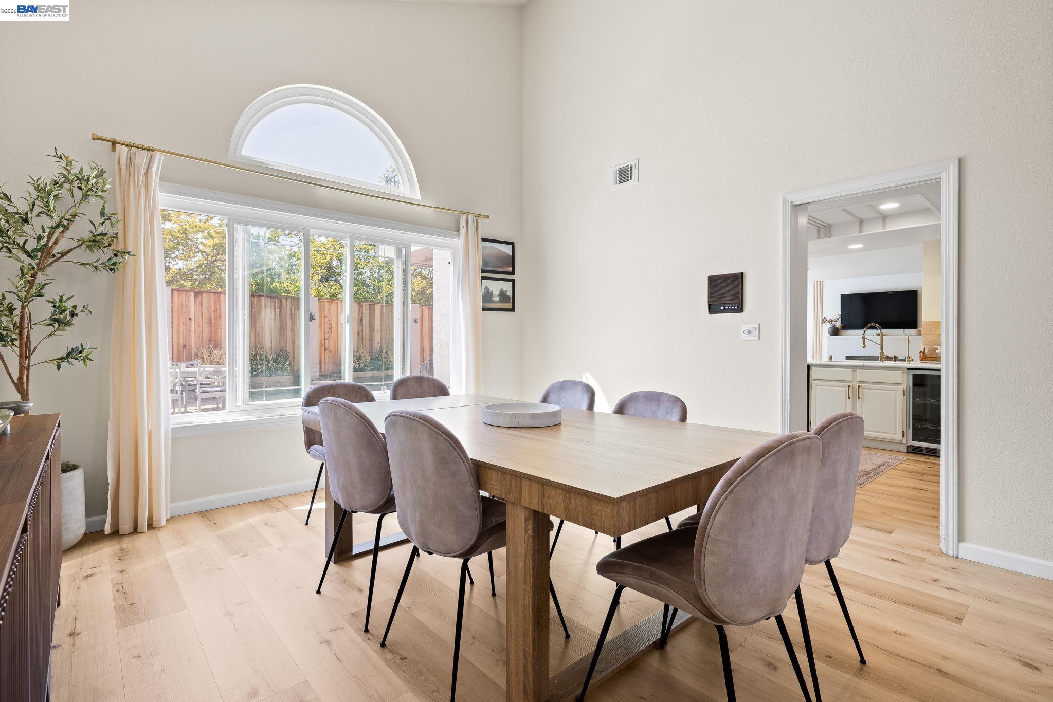 Detail Gallery Image 6 of 32 For 2170 Canyon Crest Avenue, San Ramon,  CA 94582 - 4 Beds | 3 Baths