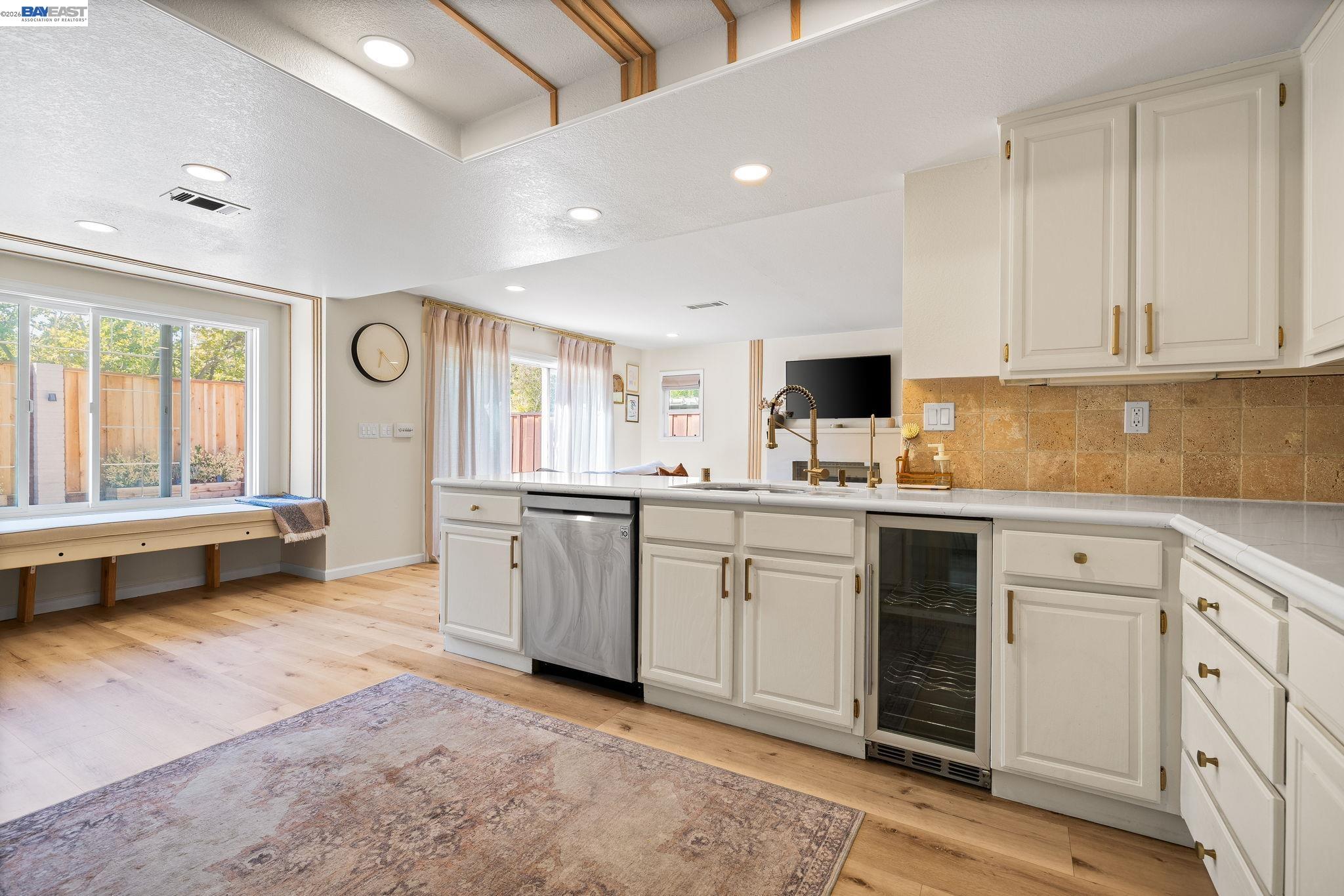 Detail Gallery Image 7 of 32 For 2170 Canyon Crest Avenue, San Ramon,  CA 94582 - 4 Beds | 3 Baths