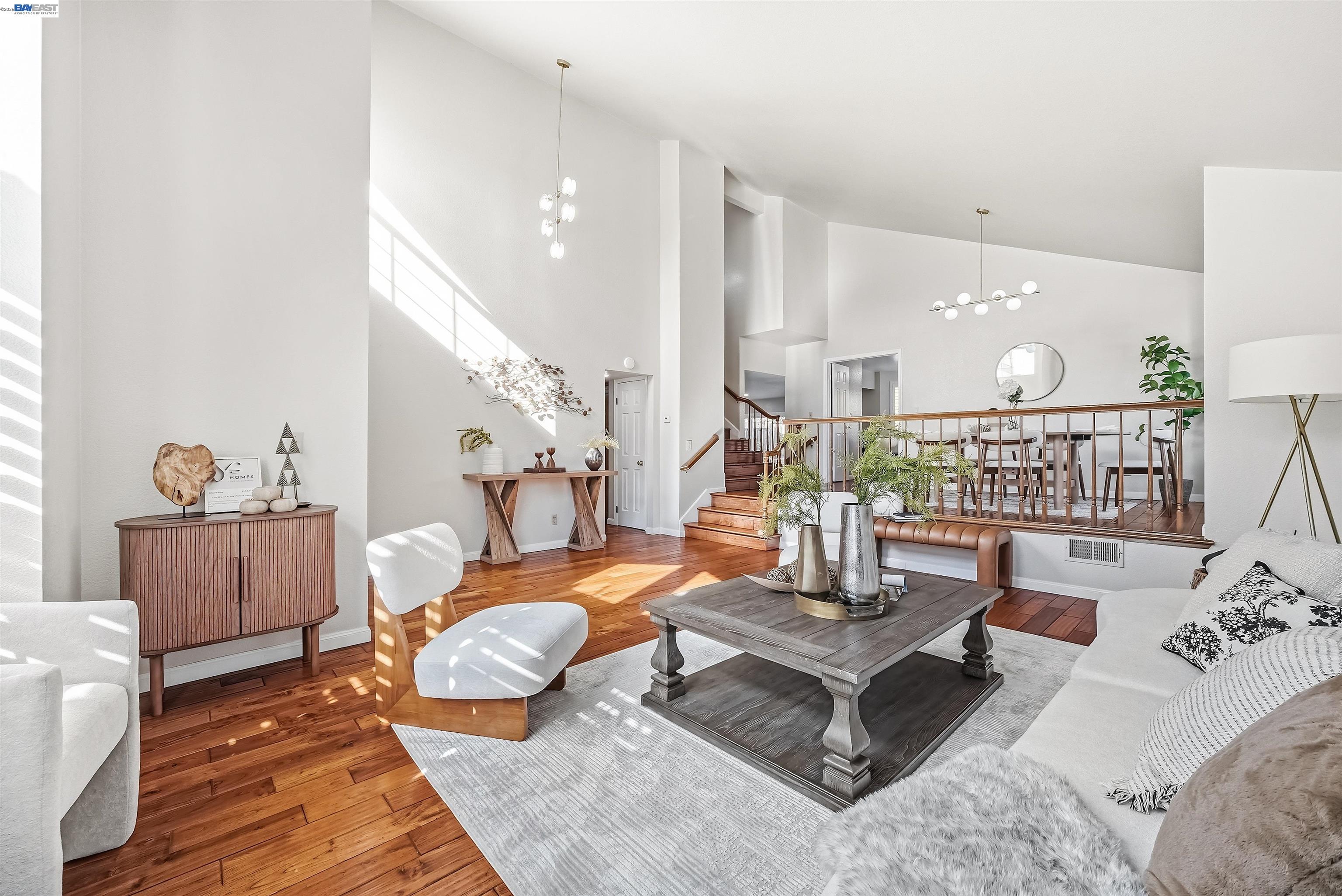 Detail Gallery Image 14 of 60 For 280 Summerford Cir, San Ramon,  CA 94583 - 4 Beds | 3 Baths