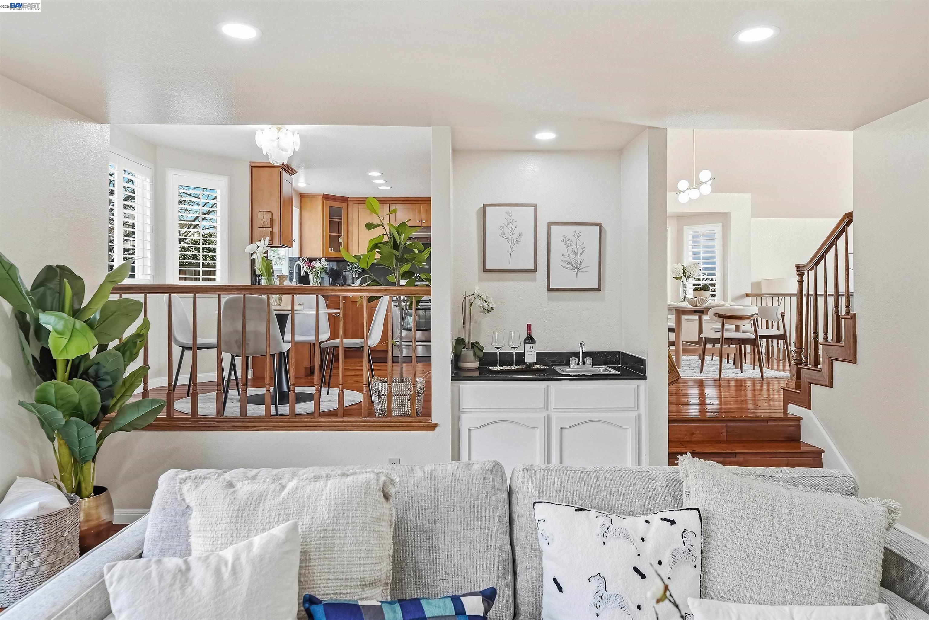 Detail Gallery Image 19 of 60 For 280 Summerford Cir, San Ramon,  CA 94583 - 4 Beds | 3 Baths