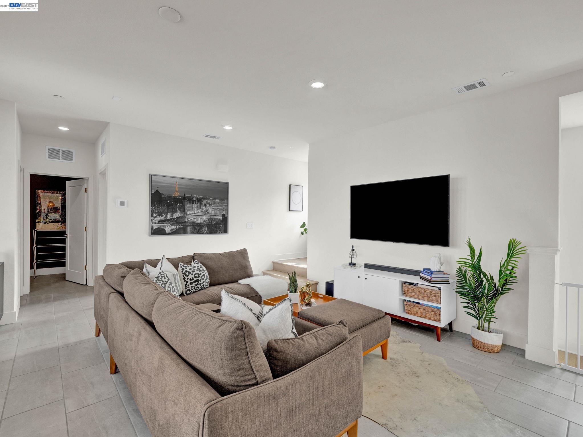 Detail Gallery Image 11 of 46 For 37457 Salt Grass Rd, Newark,  CA 94560 - 4 Beds | 3 Baths