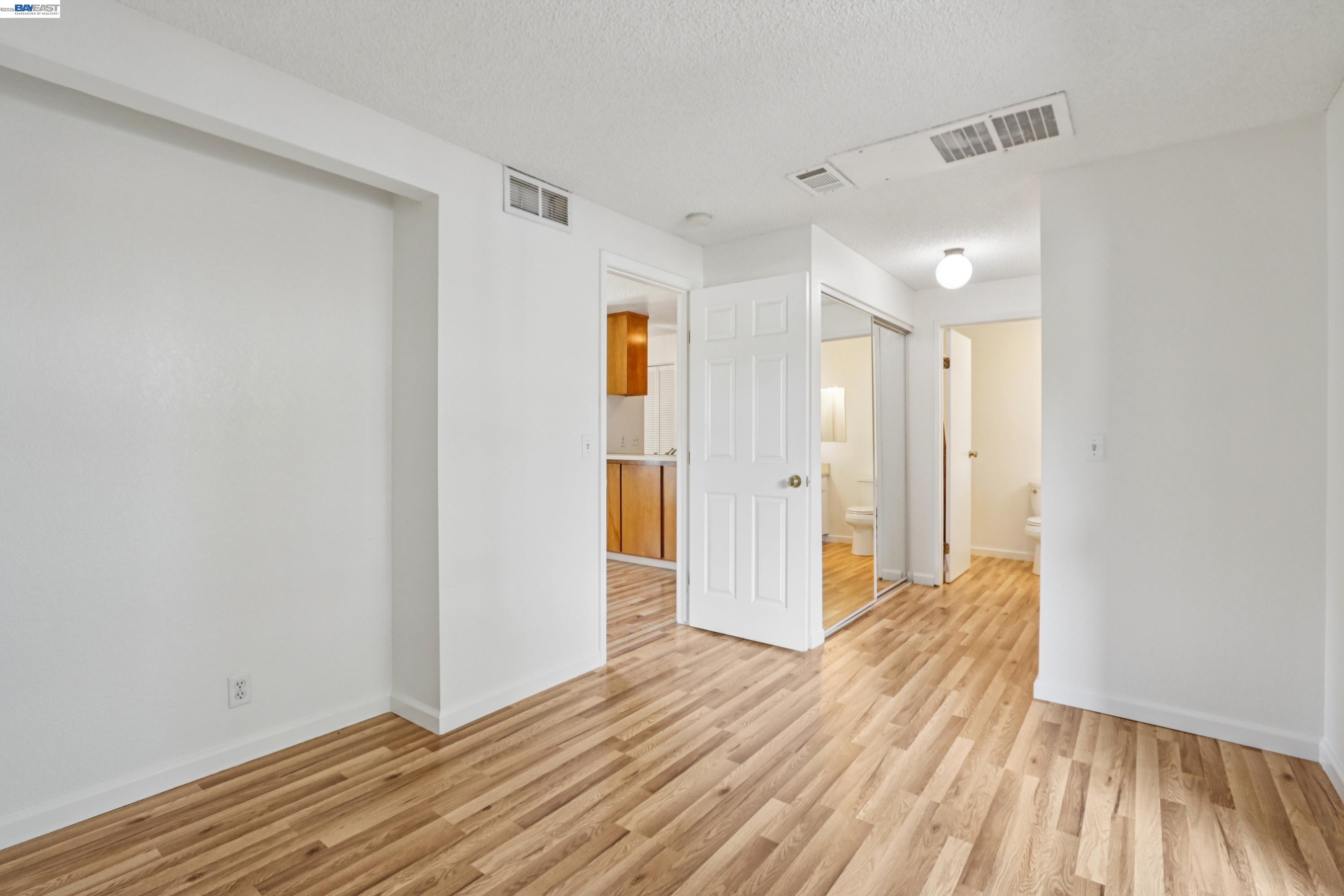 Photo #7: 41129253 Listing: Photo #7