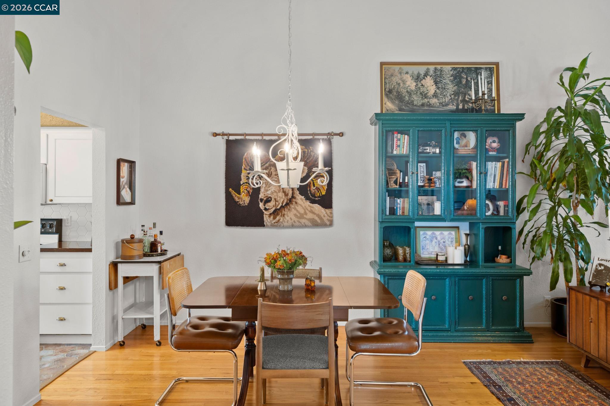 Detail Gallery Image 13 of 46 For 225 Woodside Ct, Grass Valley,  CA 95945 - 2 Beds | 2 Baths