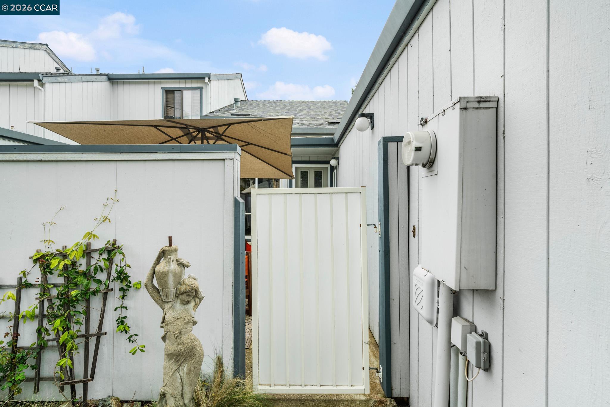 Detail Gallery Image 37 of 46 For 225 Woodside Ct, Grass Valley,  CA 95945 - 2 Beds | 2 Baths