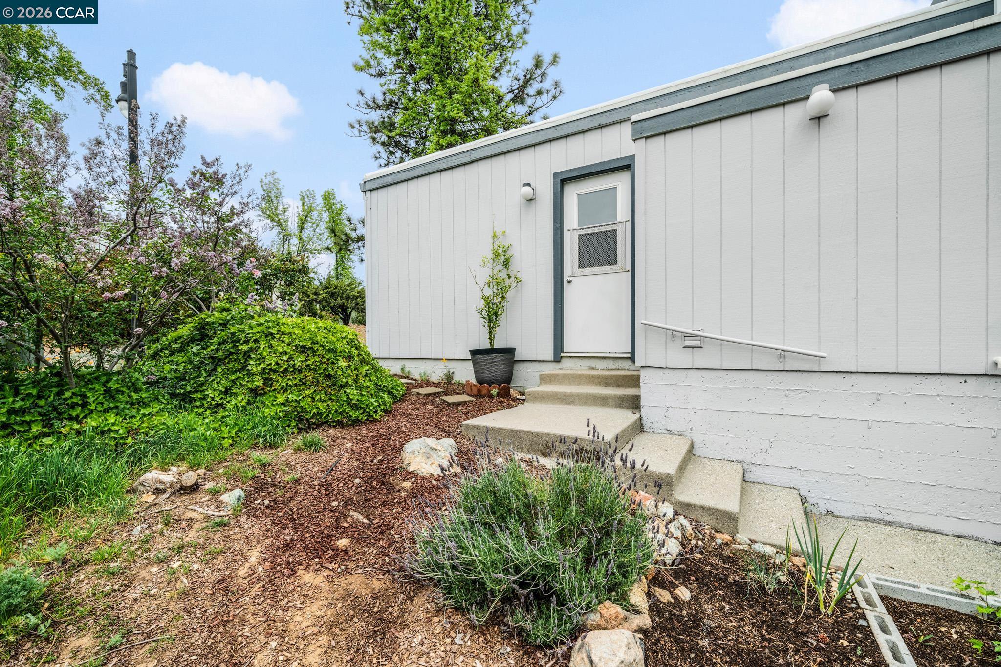 Detail Gallery Image 39 of 46 For 225 Woodside Ct, Grass Valley,  CA 95945 - 2 Beds | 2 Baths