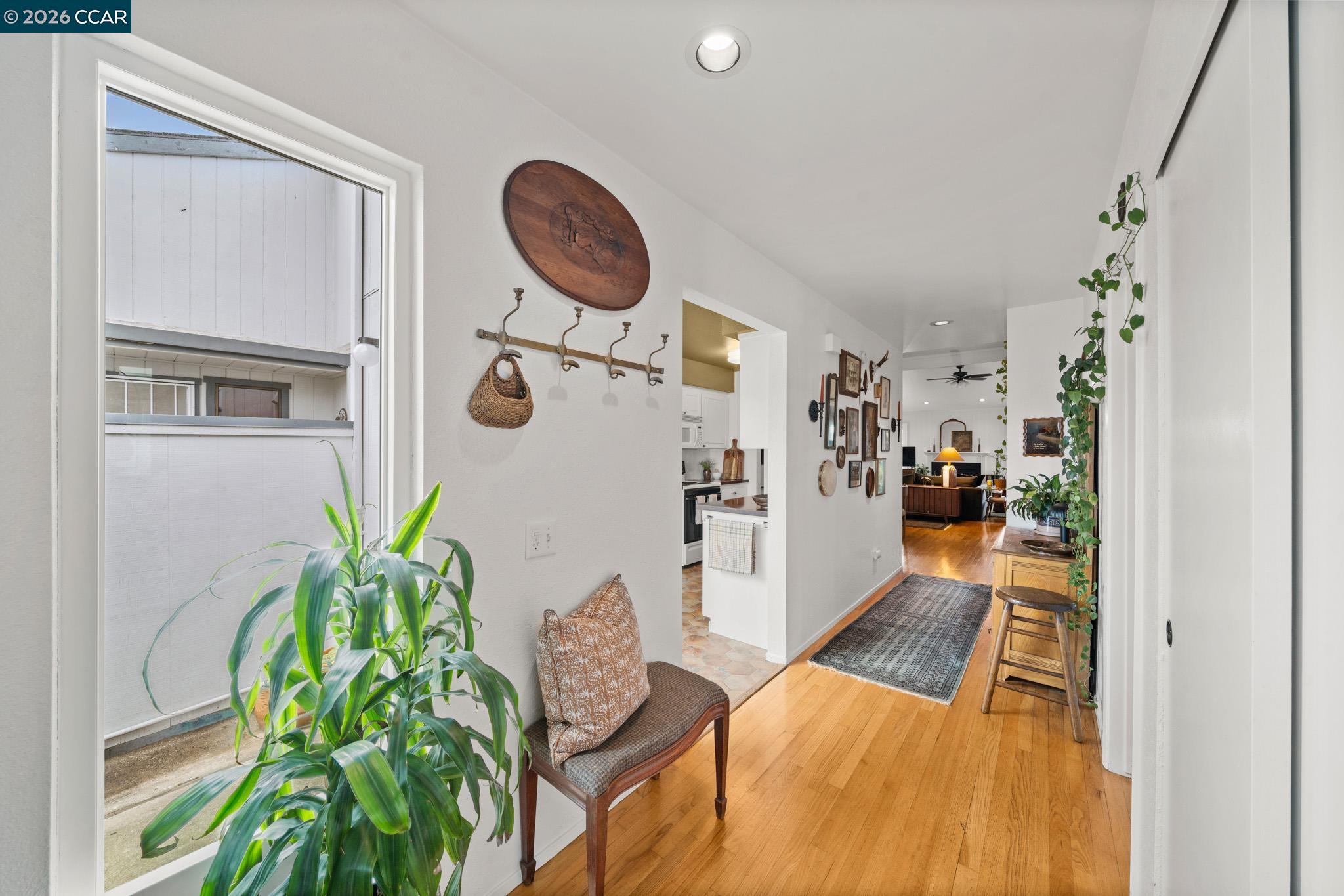 Detail Gallery Image 5 of 46 For 225 Woodside Ct, Grass Valley,  CA 95945 - 2 Beds | 2 Baths