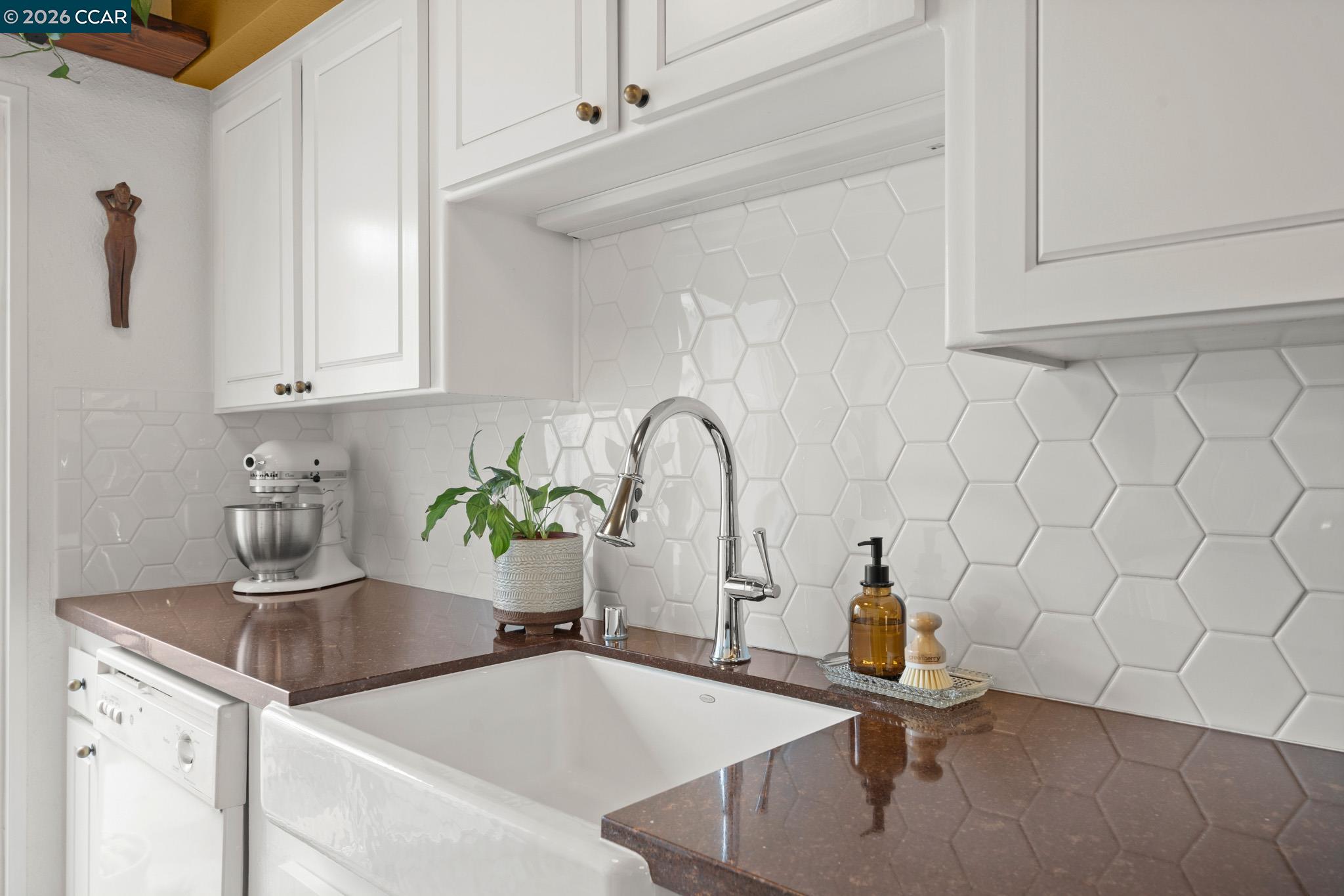 Detail Gallery Image 8 of 46 For 225 Woodside Ct, Grass Valley,  CA 95945 - 2 Beds | 2 Baths