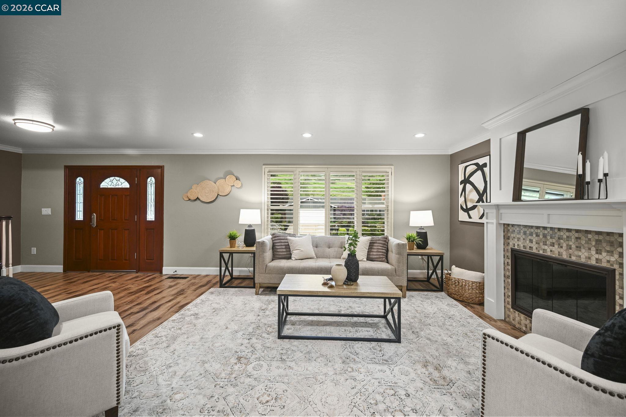 Detail Gallery Image 13 of 36 For 11 Ambleside Ct, Danville,  CA 94526 - 5 Beds | 2/1 Baths