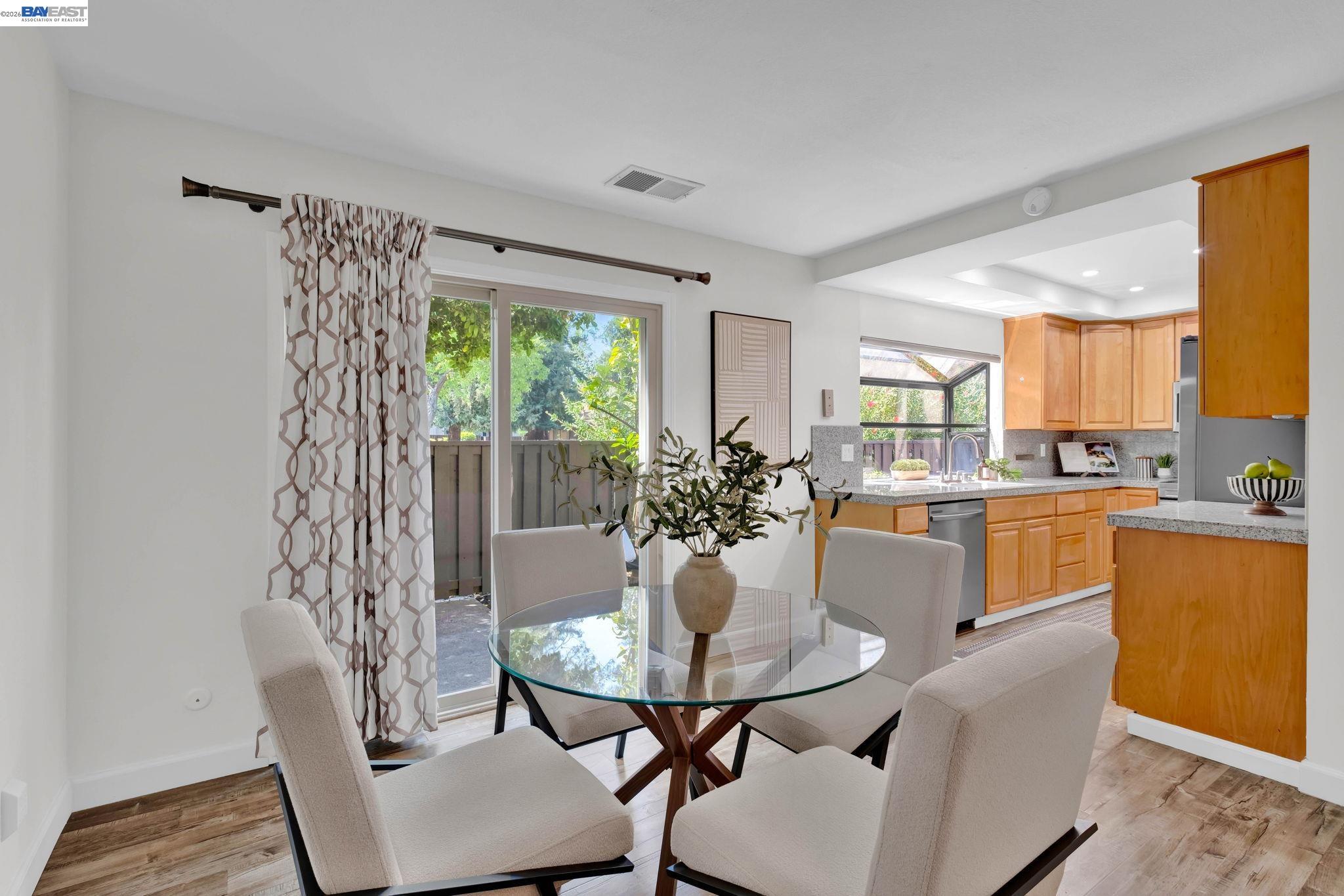 Photo #13: 41129261 Listing: Photo #13