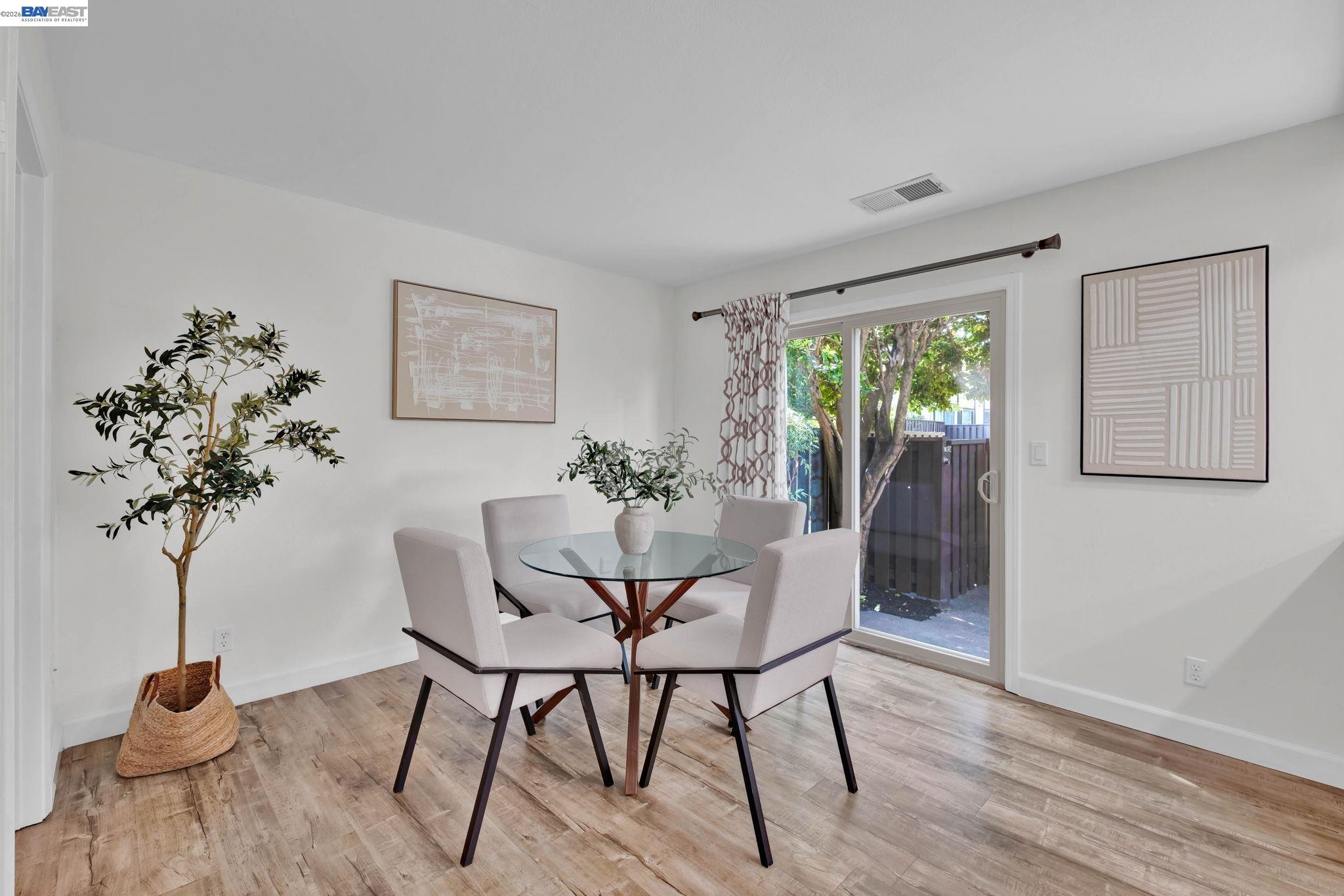 Photo #15: 41129261 Listing: Photo #15